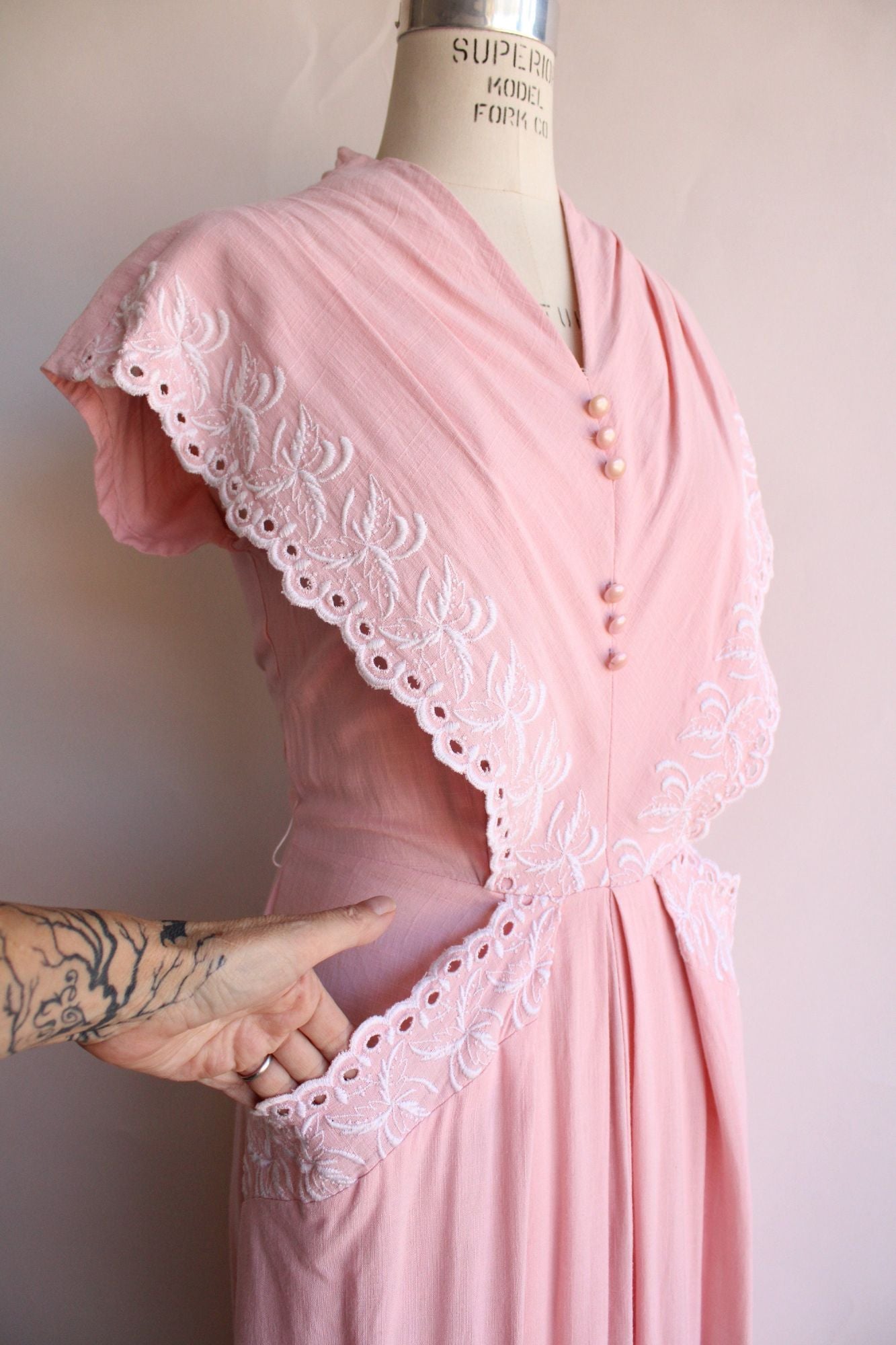 Vintage 1950s  Pink with White Floral Embroidery Cotton Day Dress