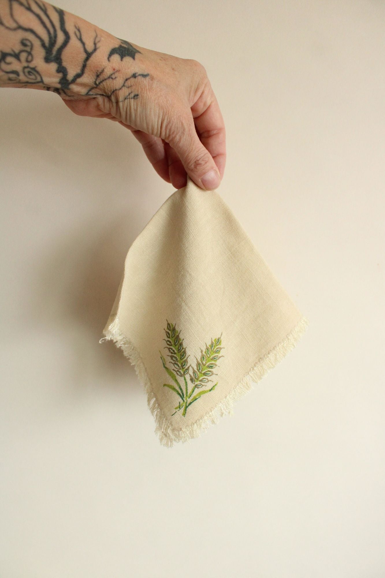 Vintage 1970s 1980s Set of Four Napkins with a Lavender or Wheat Print on Beige Linen
