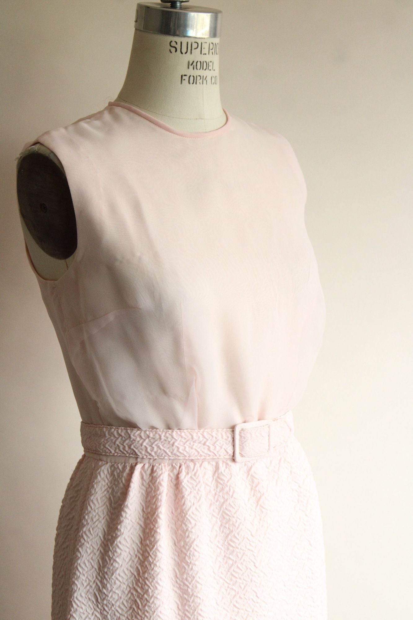Vintage 1960s Pink Sleeveless Dress with belt