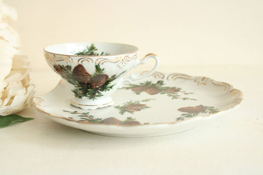 Vintage 1940s 1950s Tea Cup and Saucer Set, Pinecone Pattern, Gold Trim, Large Shell Shape Saucer