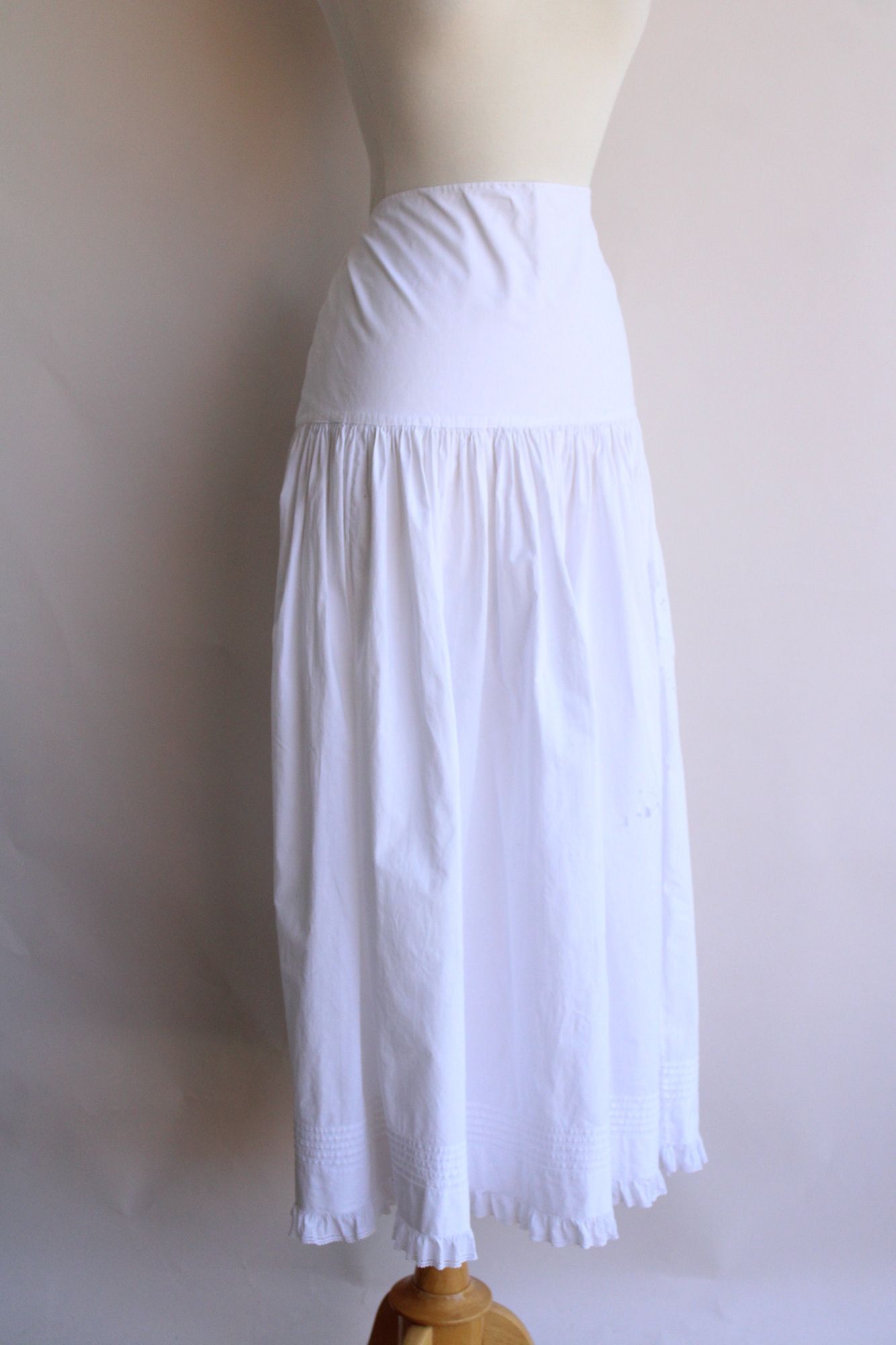 Antique 1900s White Cotton Petticoat