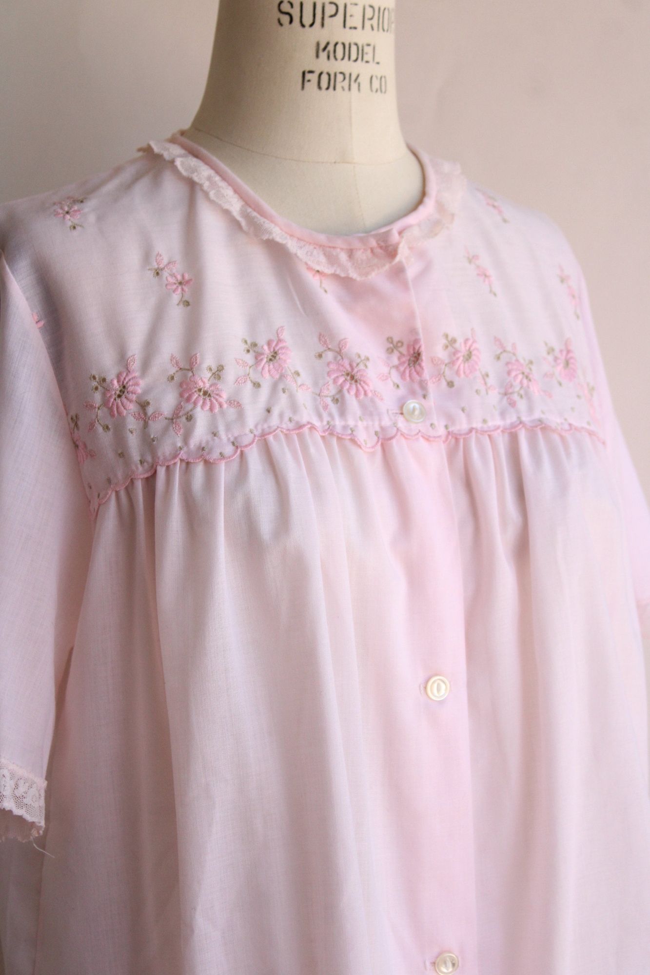 Vintage 1970s Sears Pink Floral Embroidered PJ Top