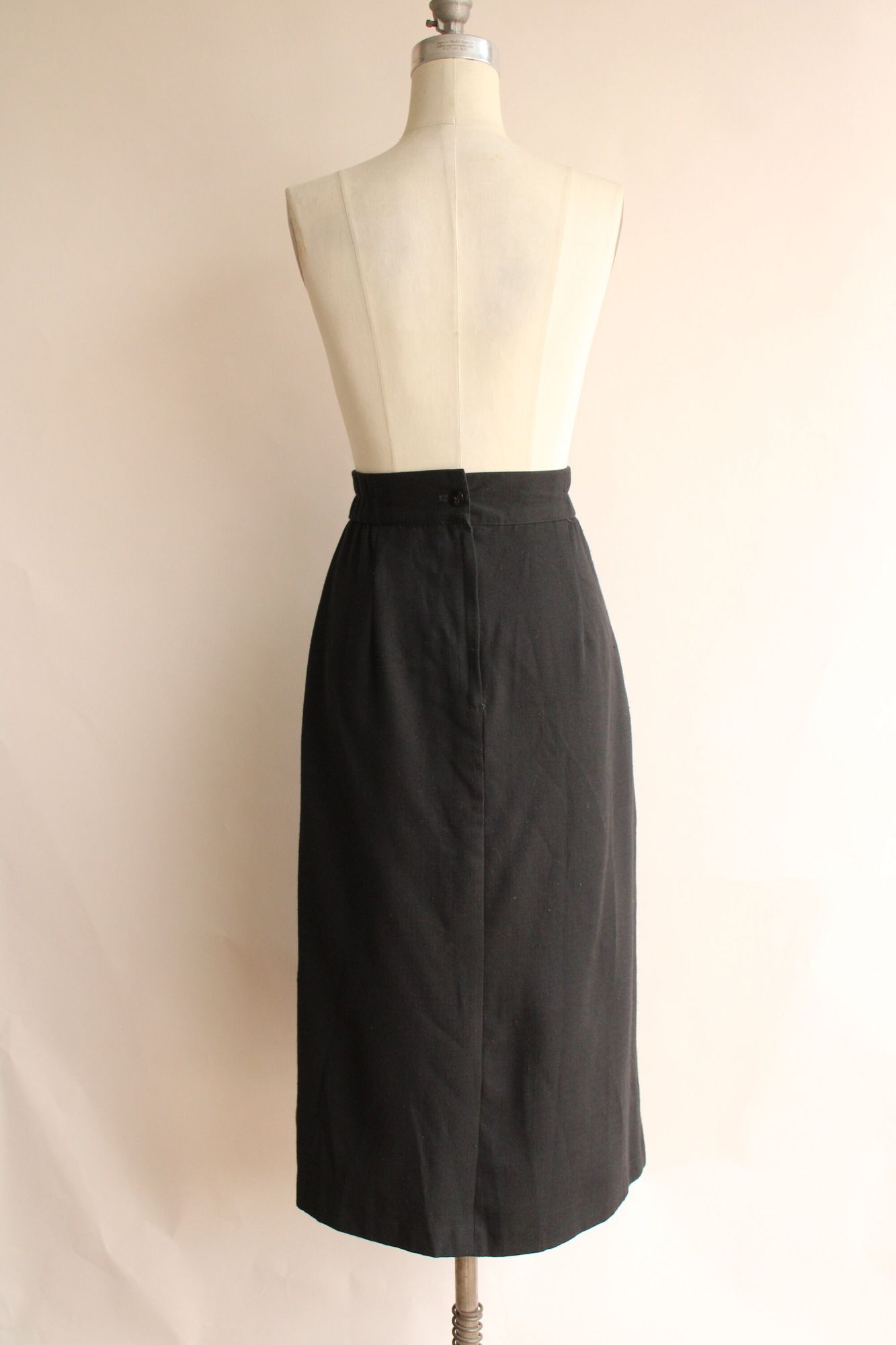 Vintage 1990s Black Pleated A Line Skirt with Pockets