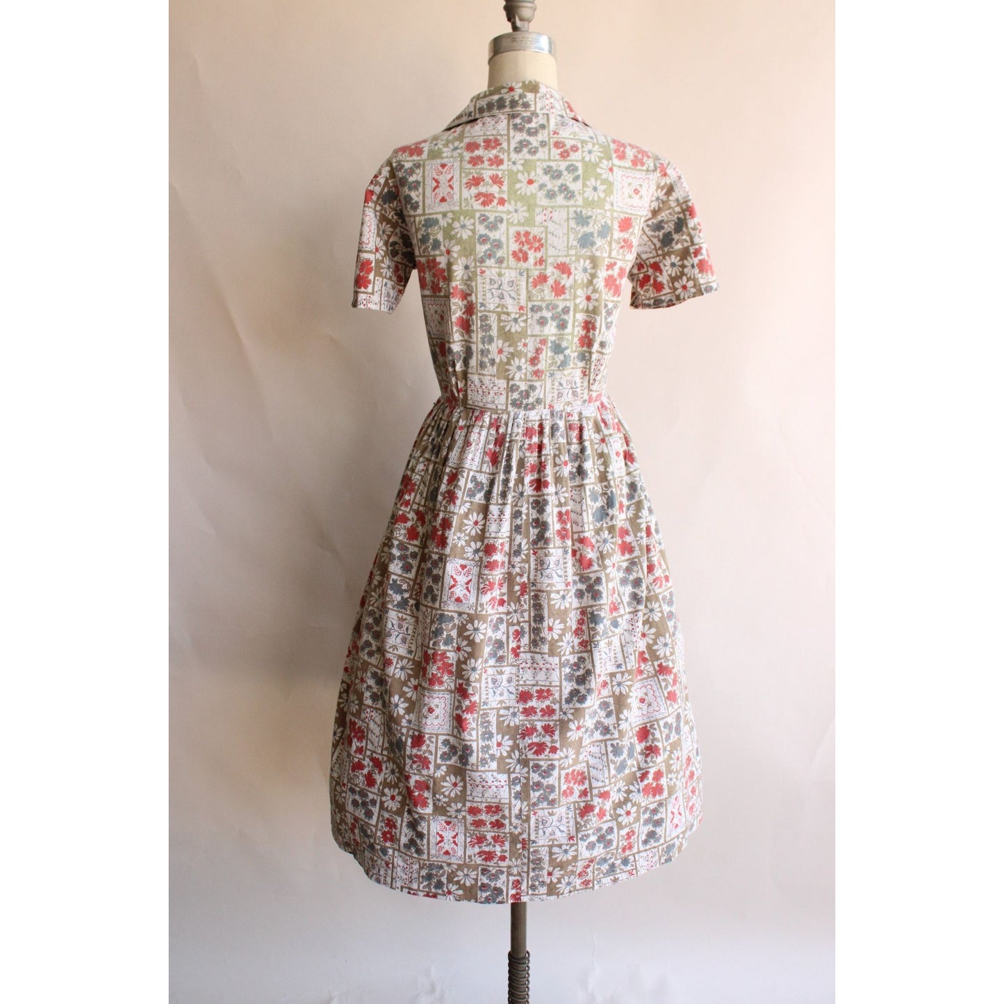 Vintage 1950s 1960s Sears Wildflower Print Cotton Shirtwaist Dress