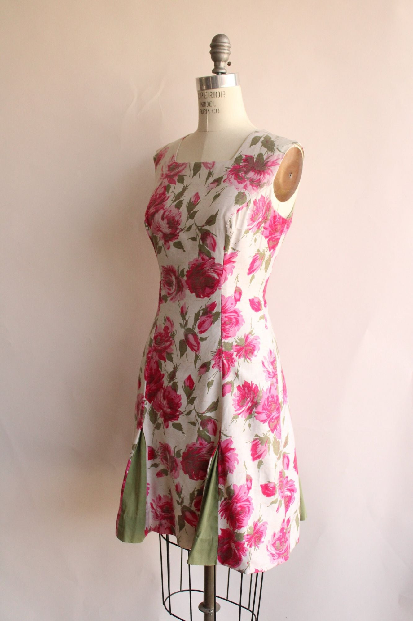 Vintage 1960s Pink Rose Print Fit and Flare Dress