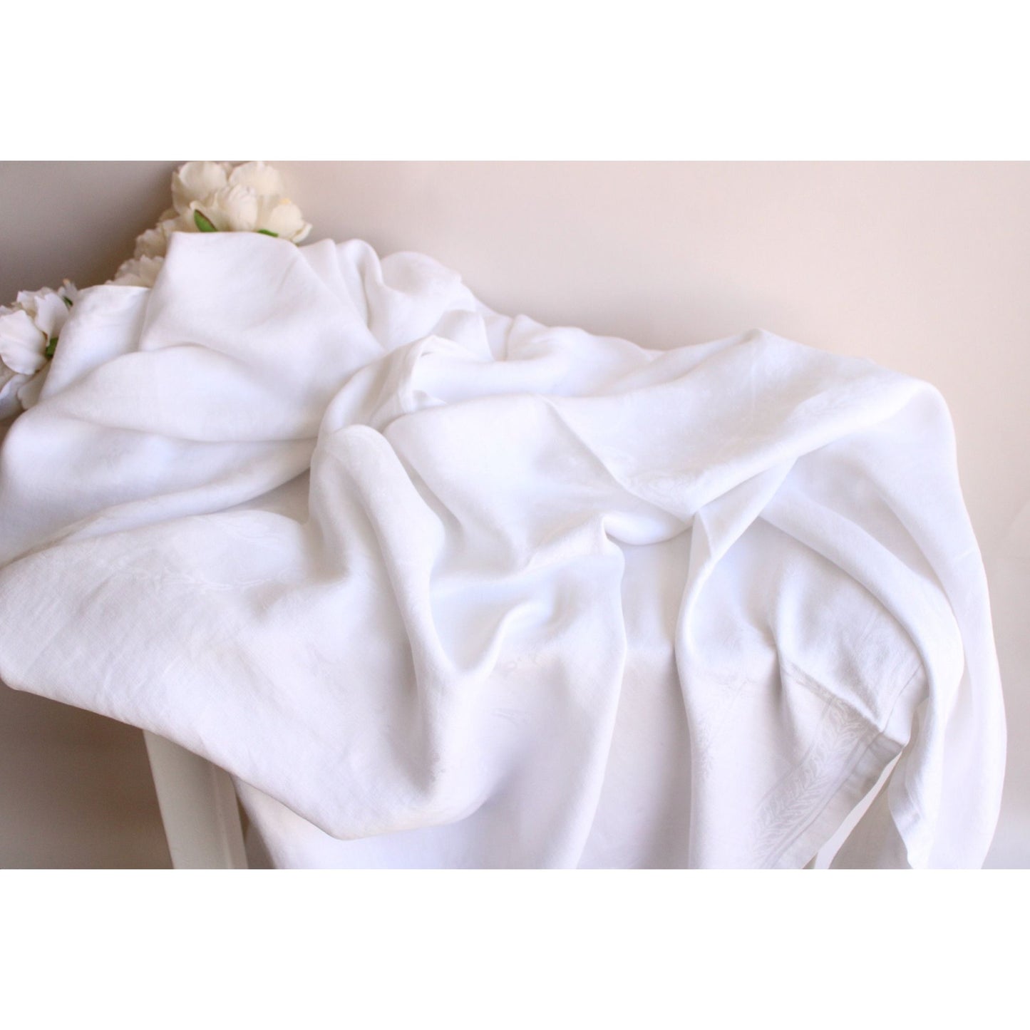 Vintage 1950s 1960s Large White Leaf Cotton Damask Rectangular Tablecloth