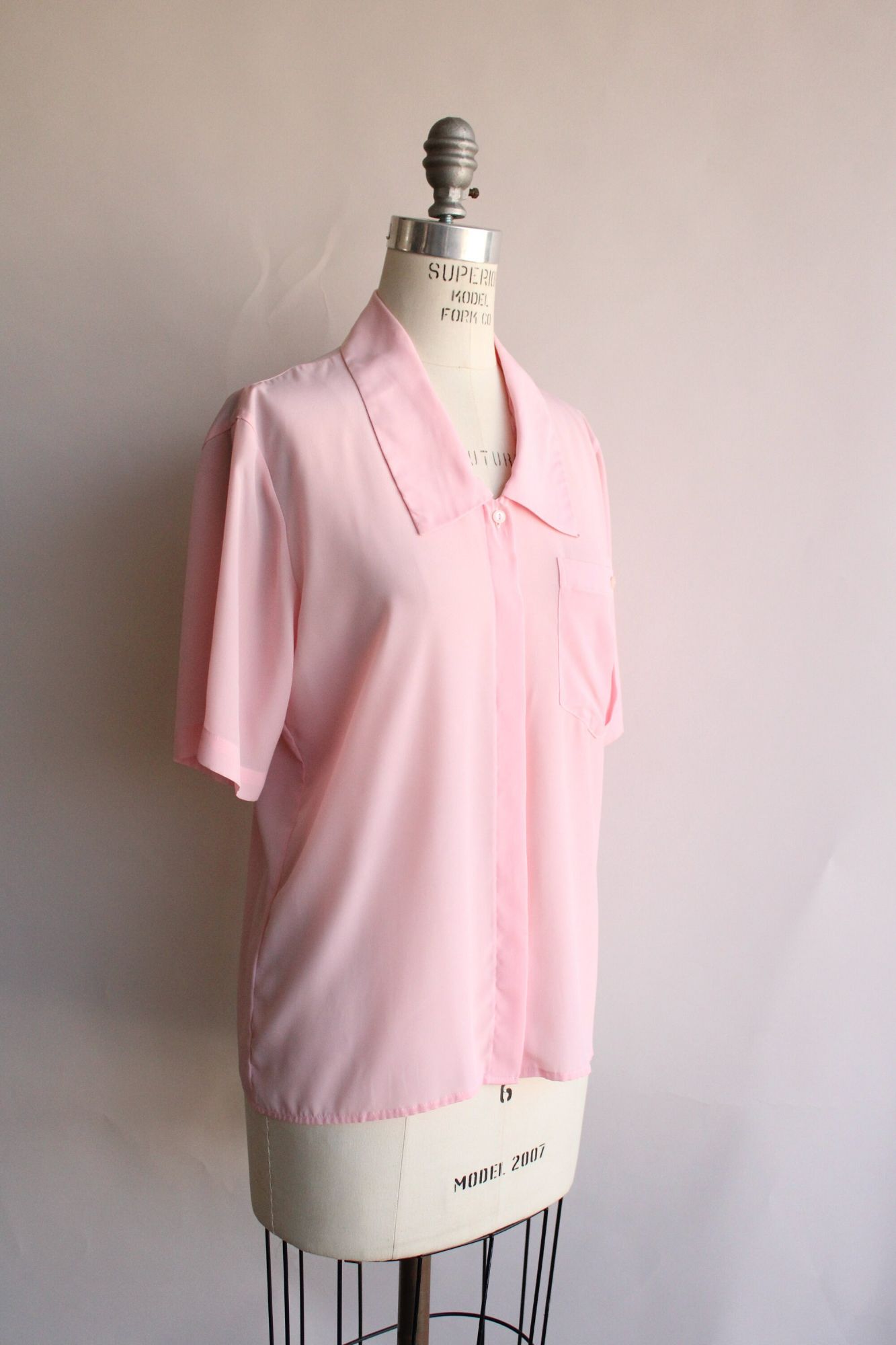 Vintage 1980s Blouse, Pink Dagger Collar with Pocket, Size 8