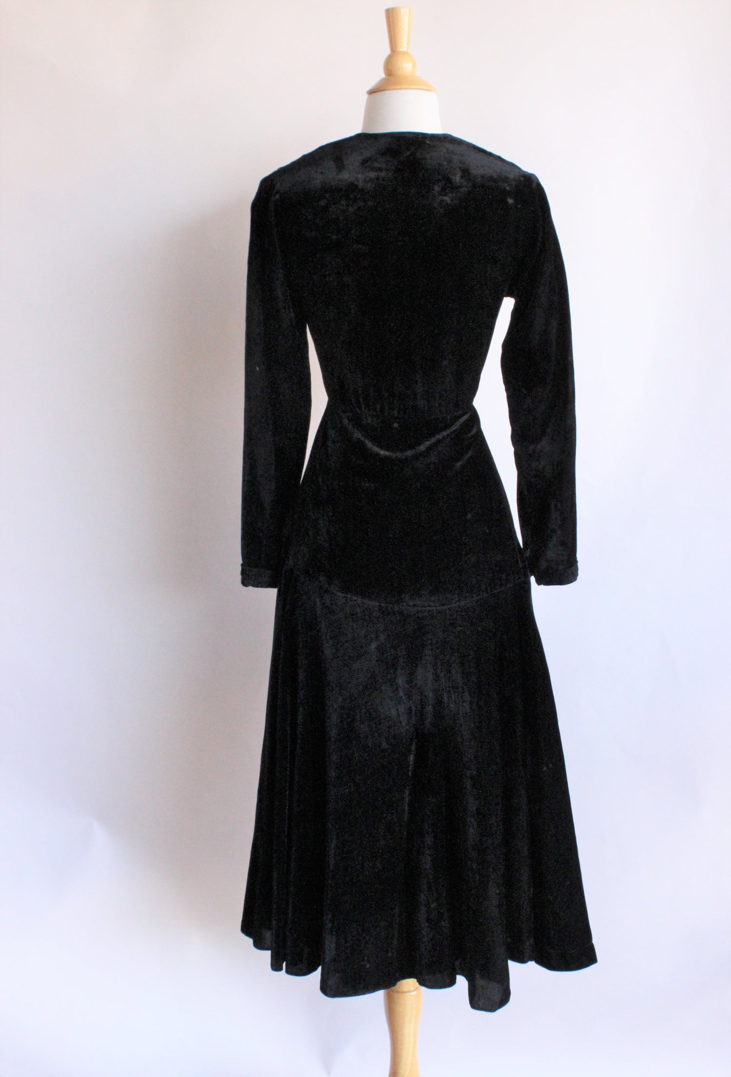 Vintage 1930s Black Silk Velvet Dress by Cash's