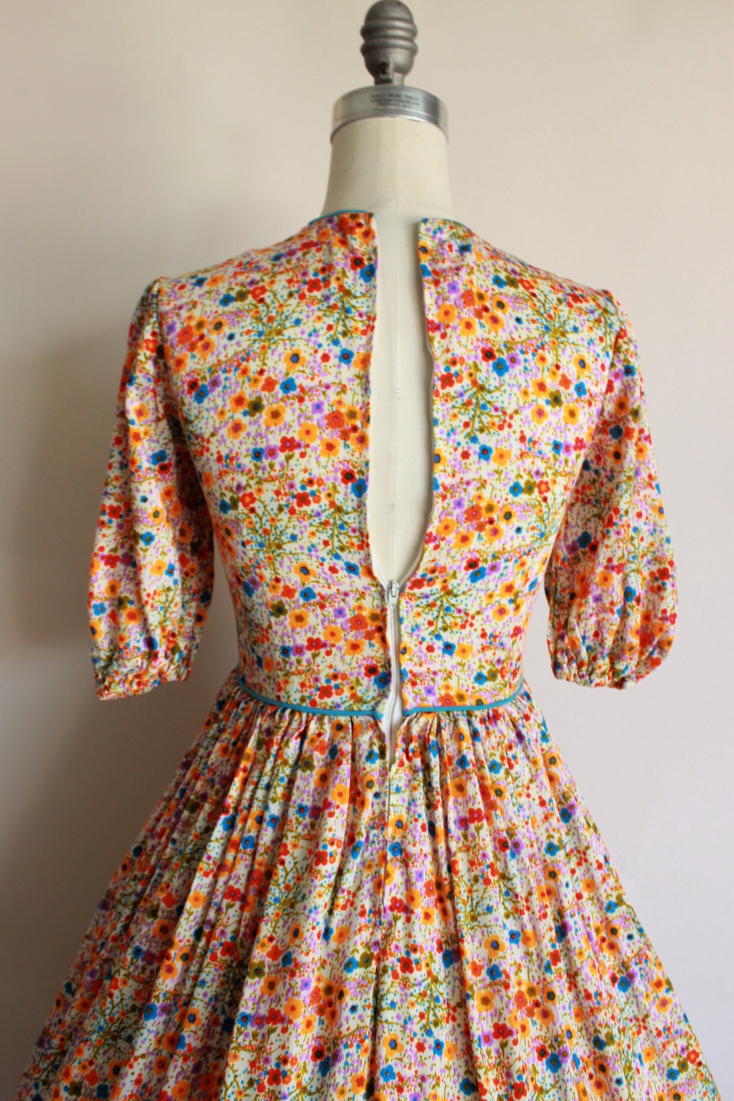 Vintage 1950s 1960s Watercolor Floral Fit And Flare Dress