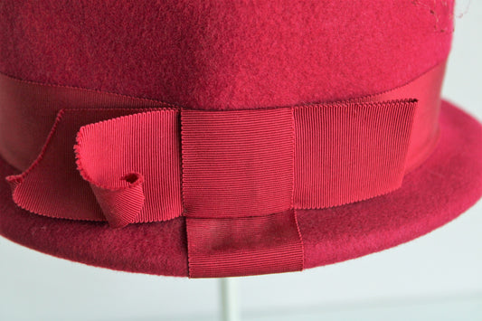 Vintage 1960s Raspberry Red Wool Cloche Hat