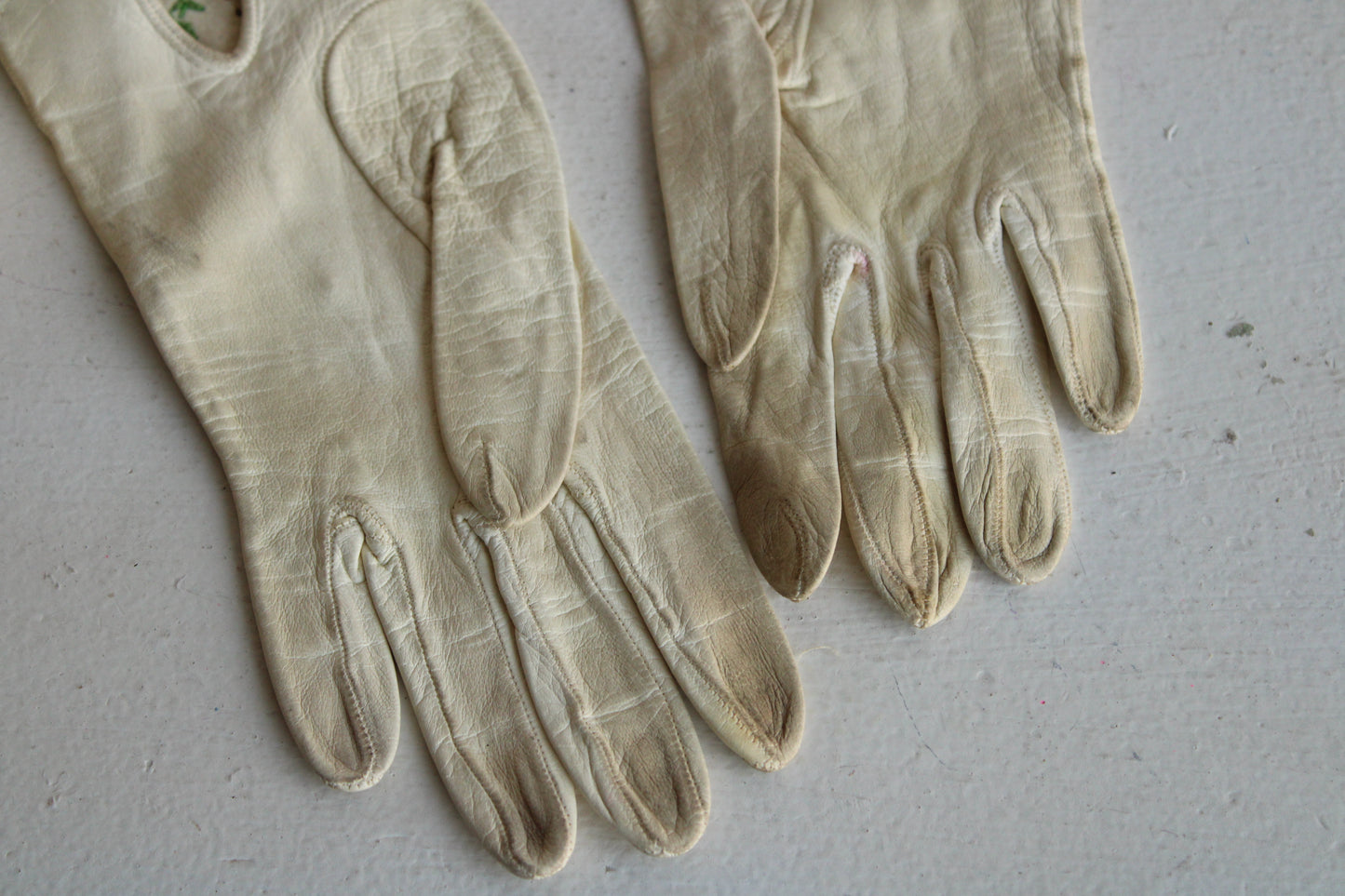 Vintage 1930s 1940s Kid Leather Gloves