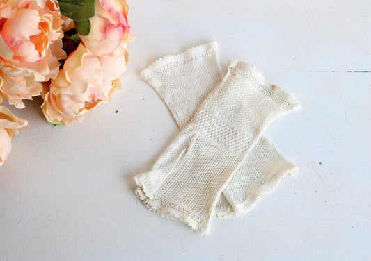 Antique Ivory Silk Lace Fingerless Gloves