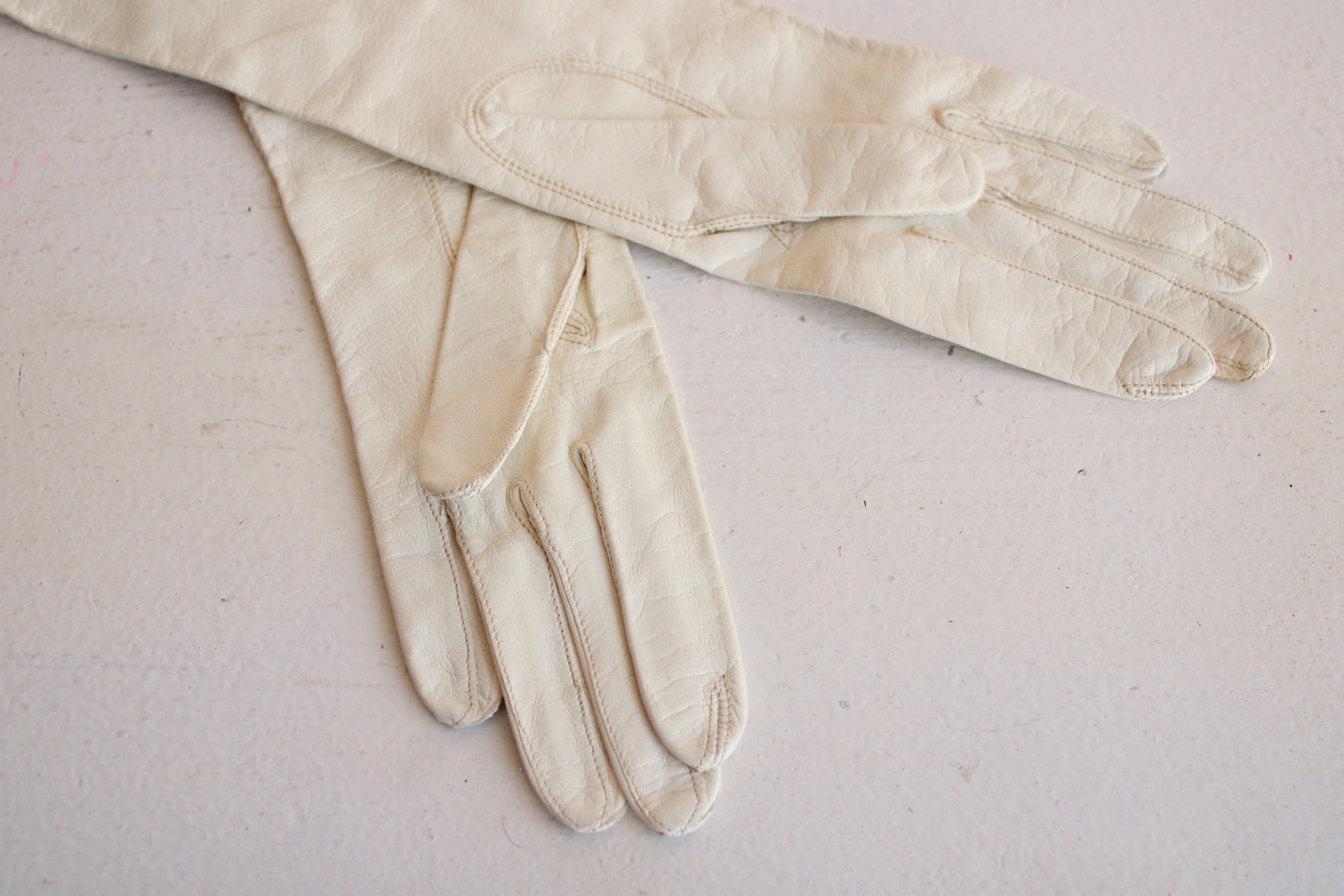 Vintage 1950s 1960s Deadstock Aris of Paris White Kid Leather Opera Gloves