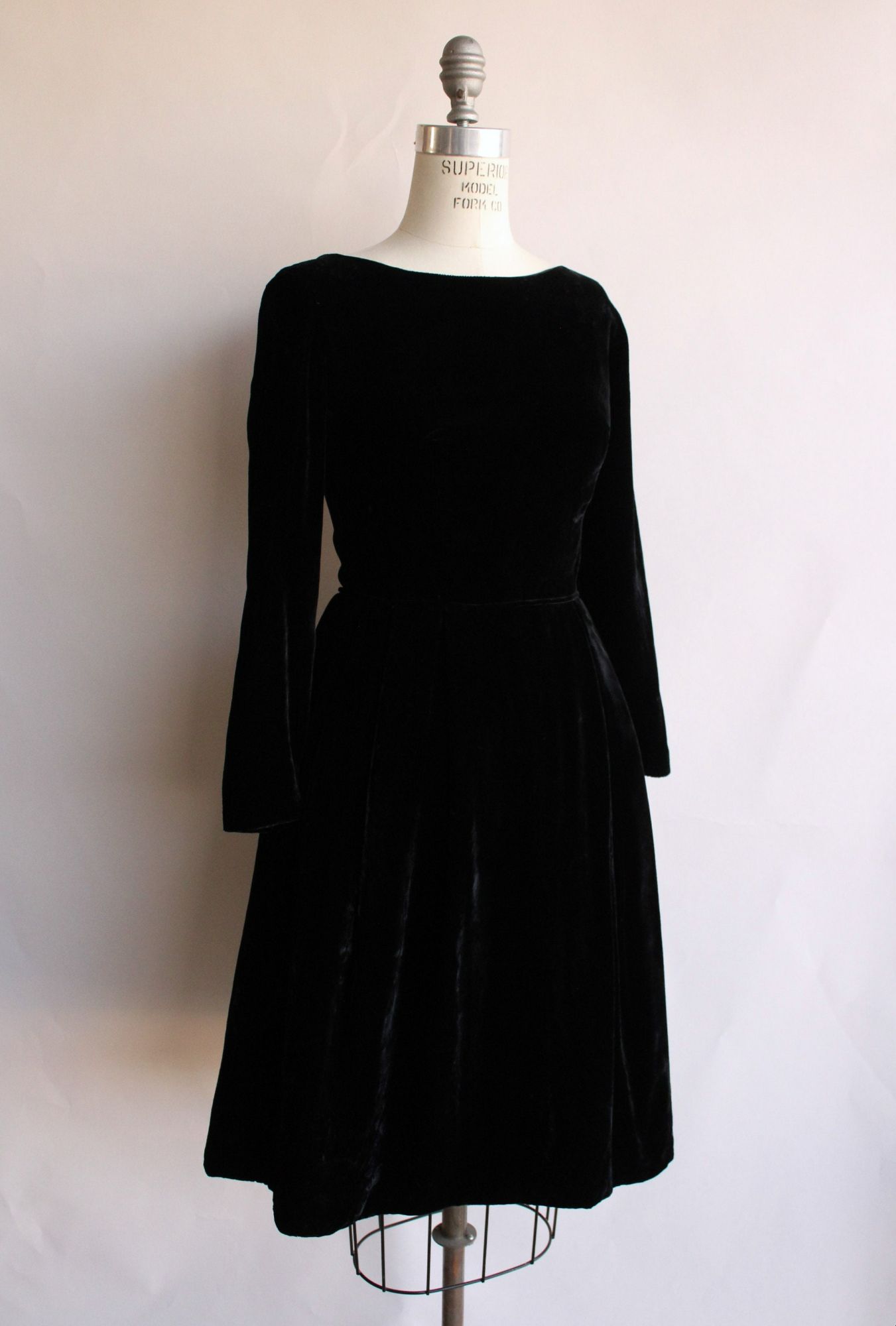Vintage 1950s Dress in Black Velvet with Pellon Lining