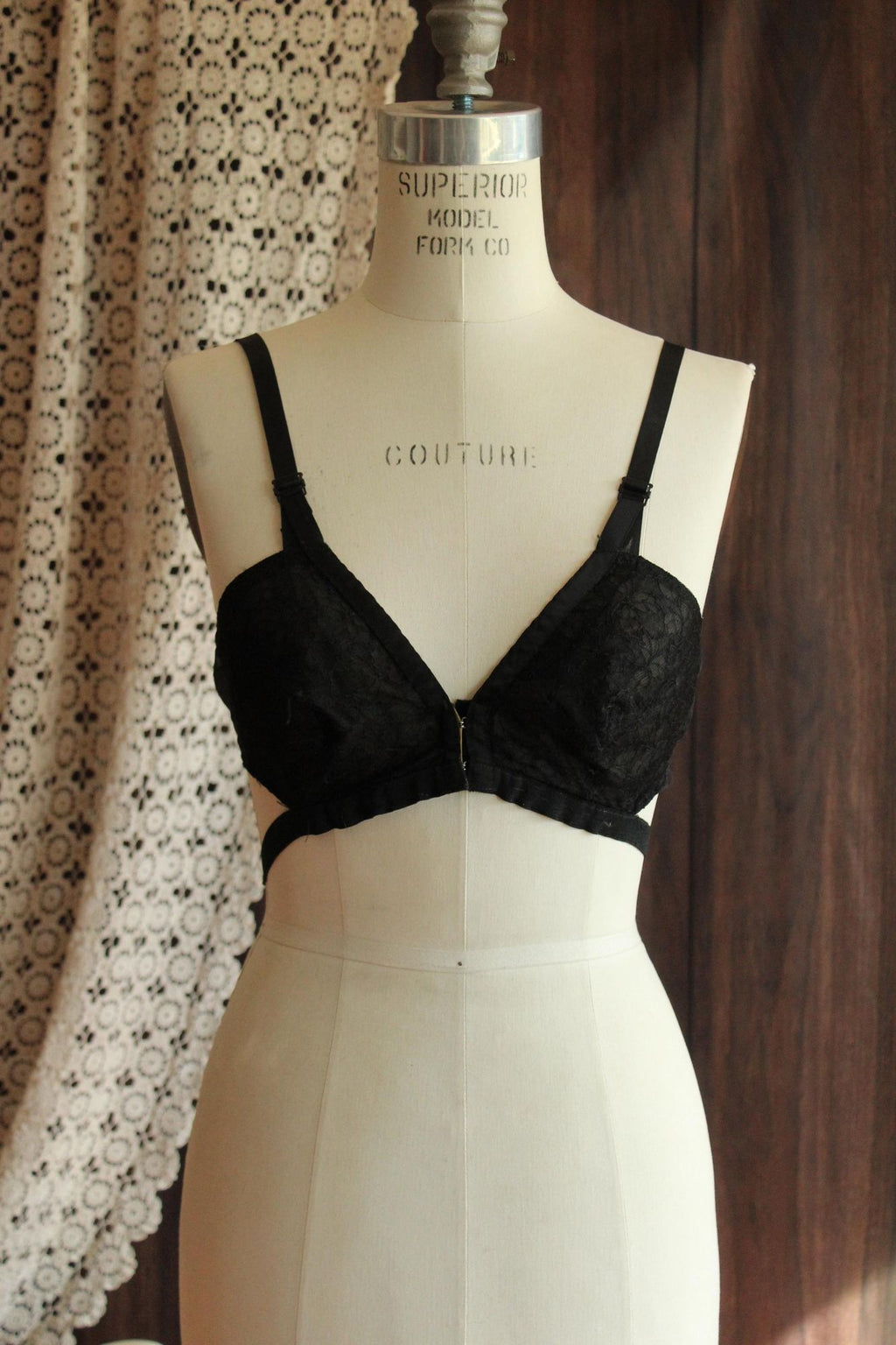 Vintage 1950s Gossard Sta Lo Black Lace Bar, 34B Deep V back with Girdle Hook