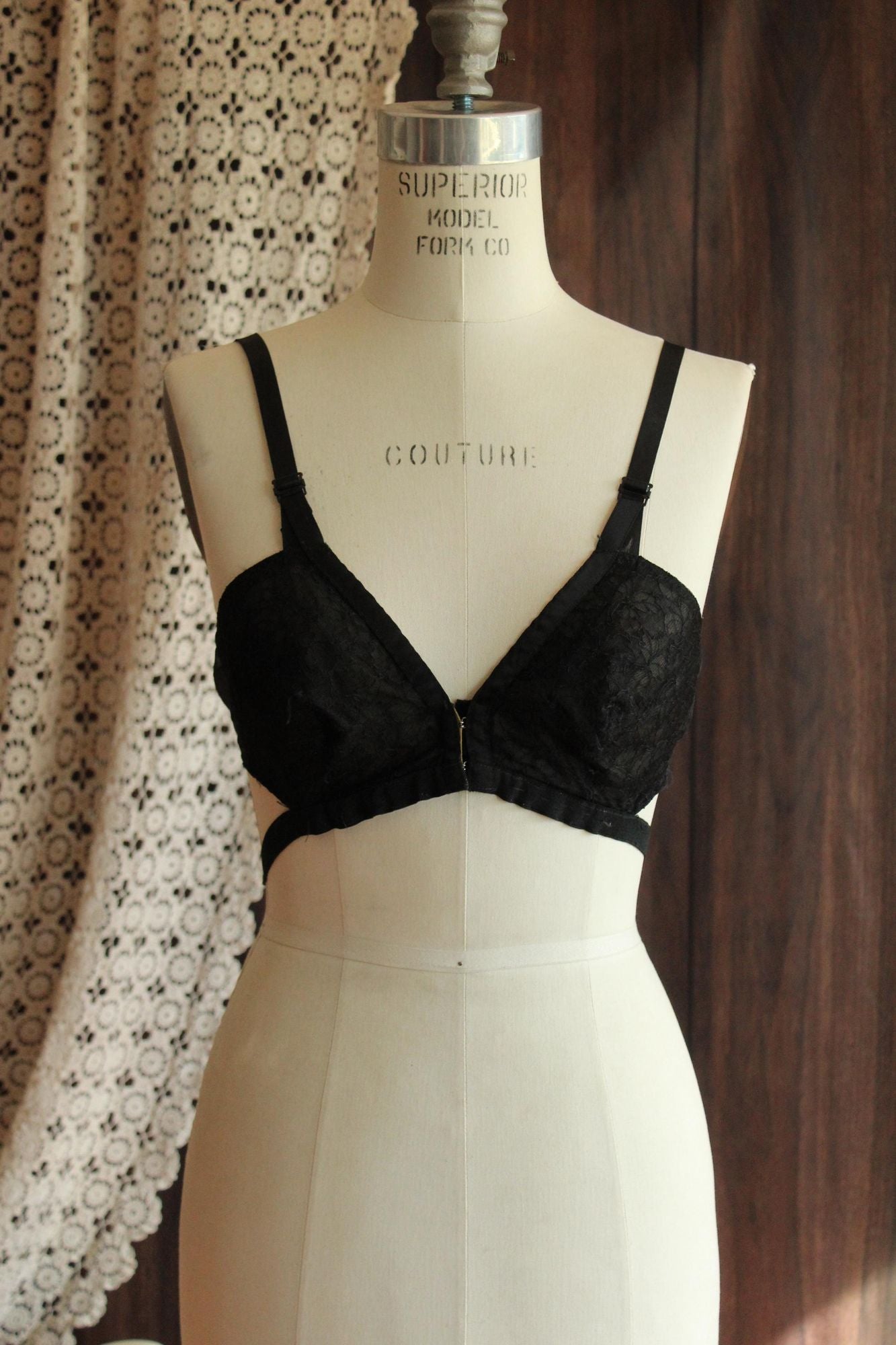 Vintage 1950s Gossard Sta Lo Black Lace Bar, 34B Deep V back with Girdle Hook