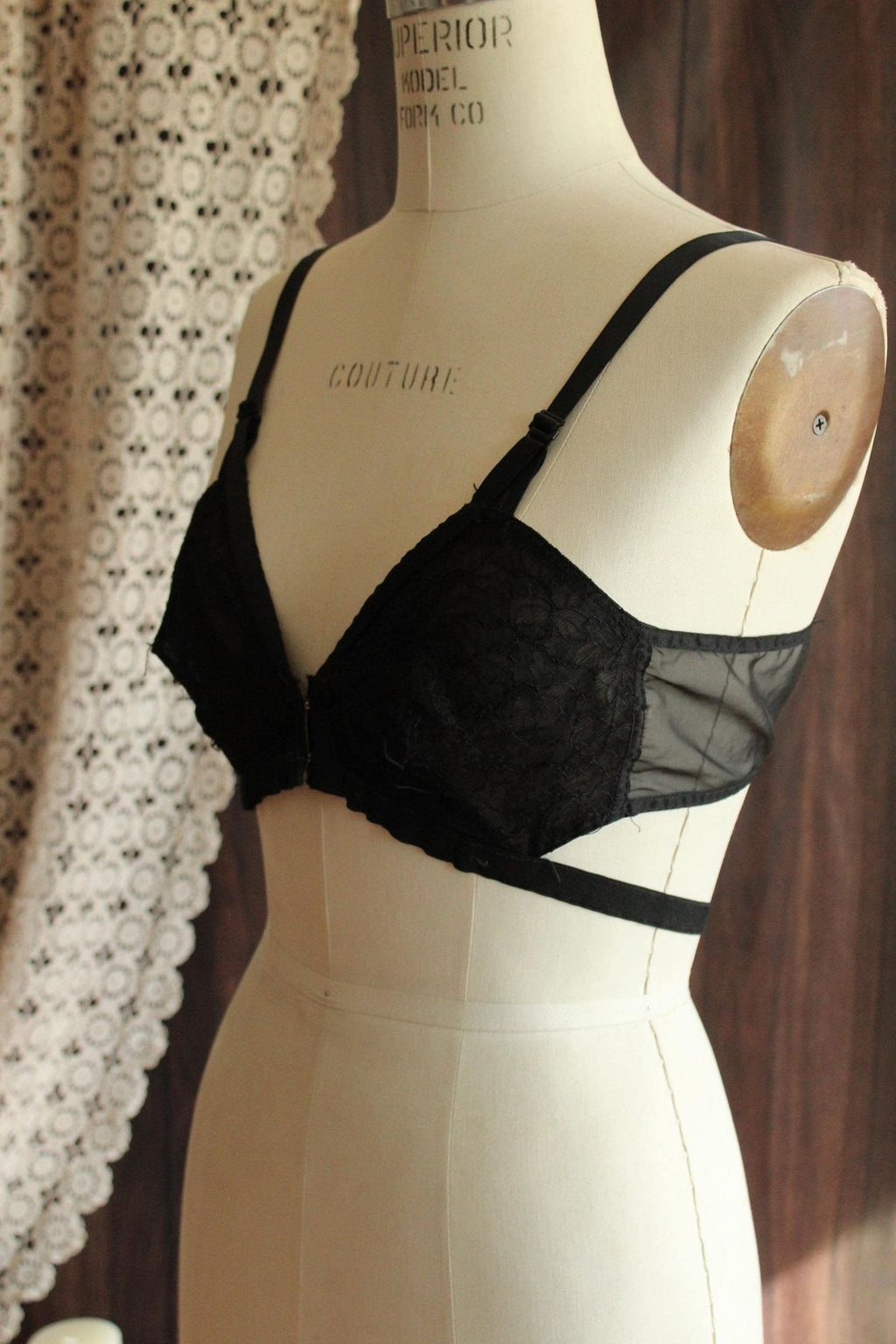 Vintage 1950s Gossard Sta Lo Black Lace Bar, 34B Deep V back with Girdle Hook