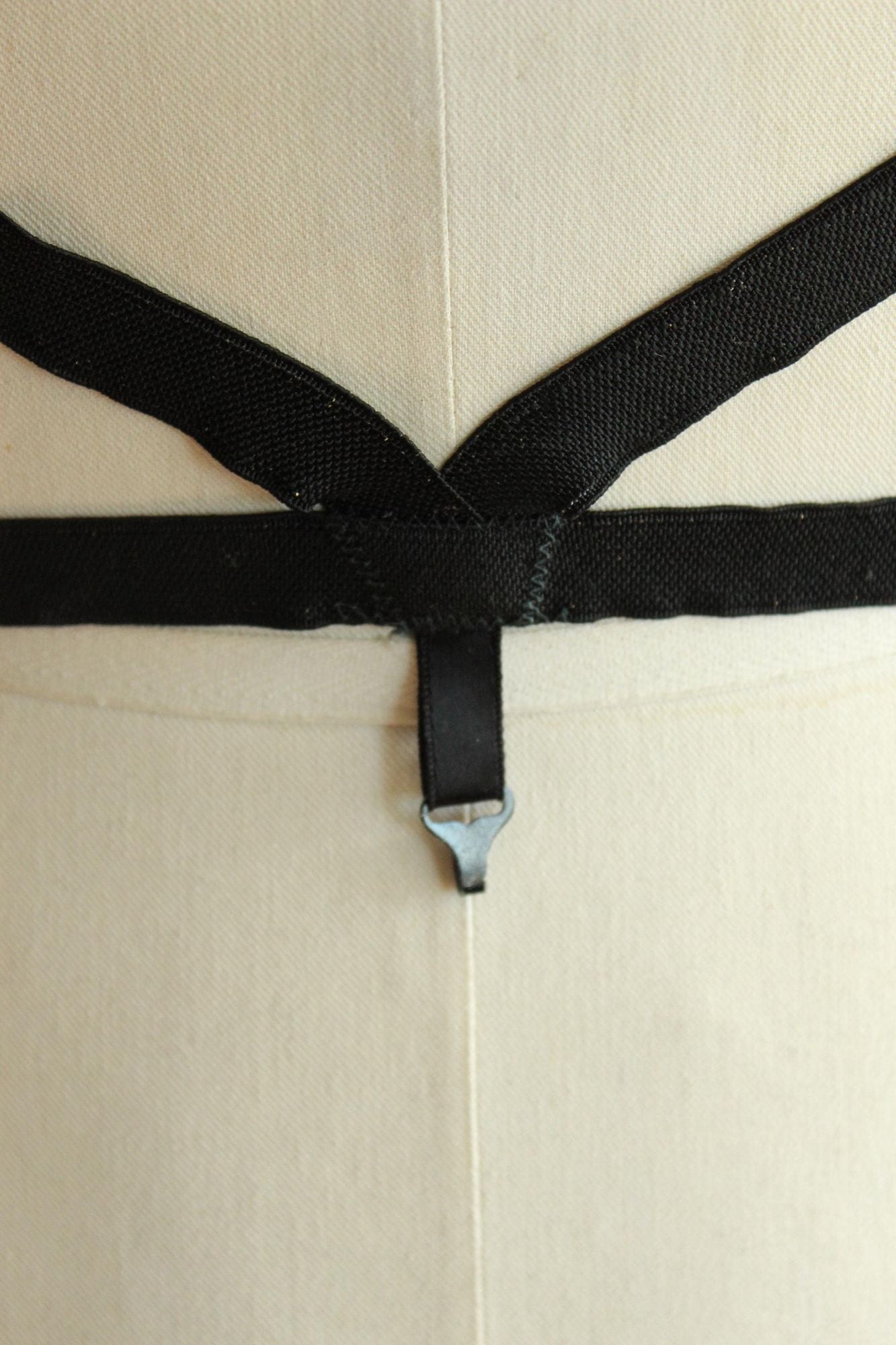 Vintage 1950s Gossard Sta Lo Black Lace Bar, 34B Deep V back with Girdle Hook