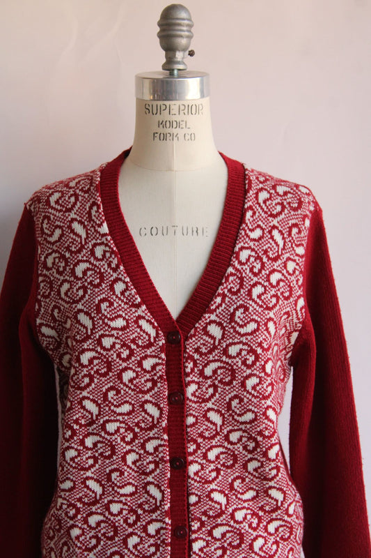 Vintage 1970s Cardigan Sweater in Red and White Paisley