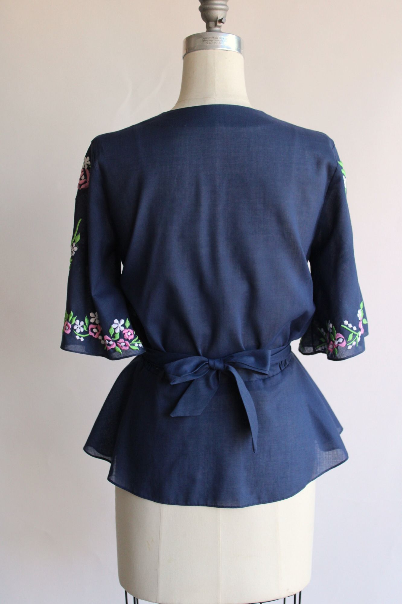 Vintage 1970s 1980s Navy Blue Embroidered Peplum Top