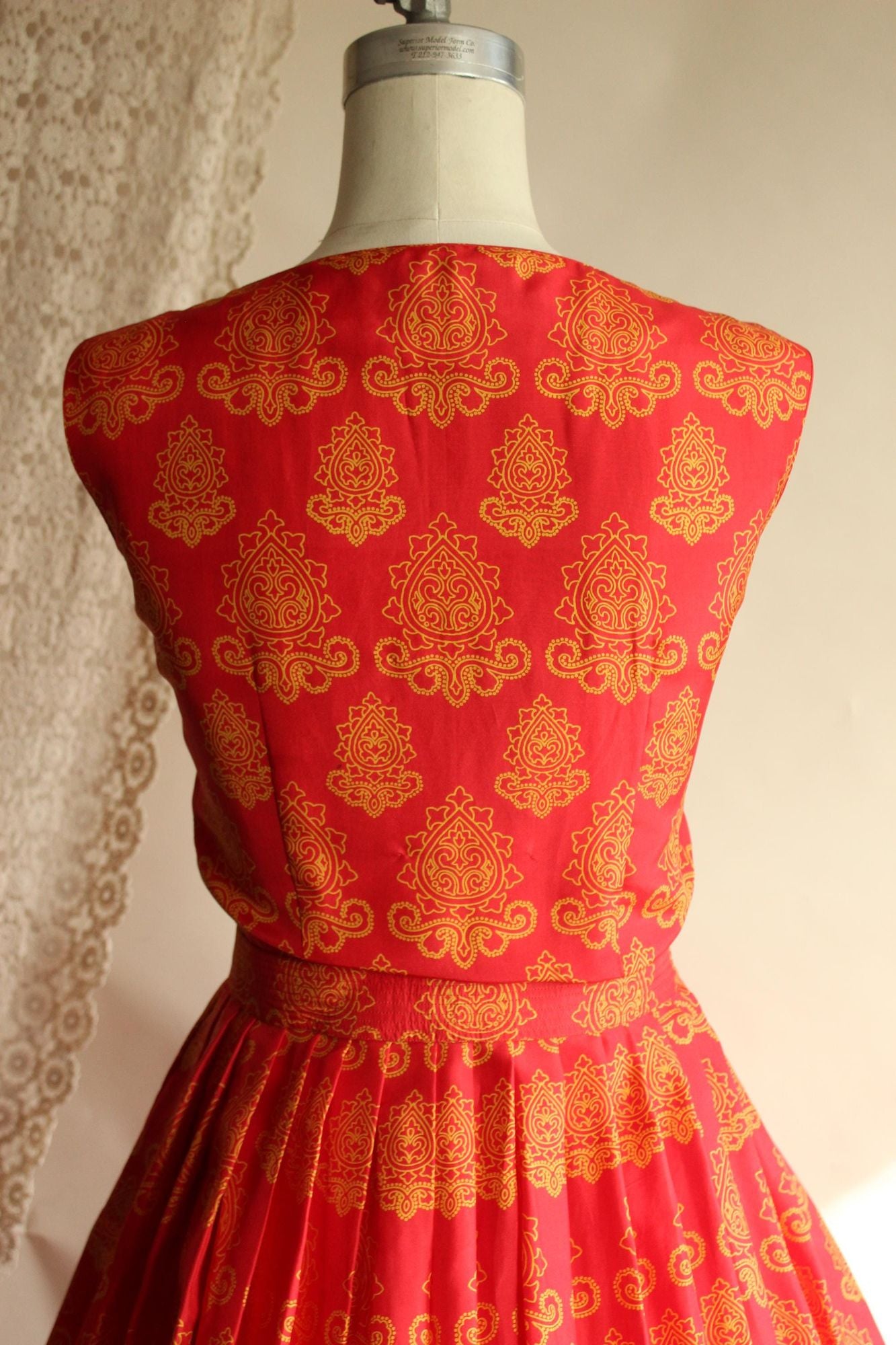 Vintage 1950s 1960s Dynasty Silk Red and Gold Sundress with Belt