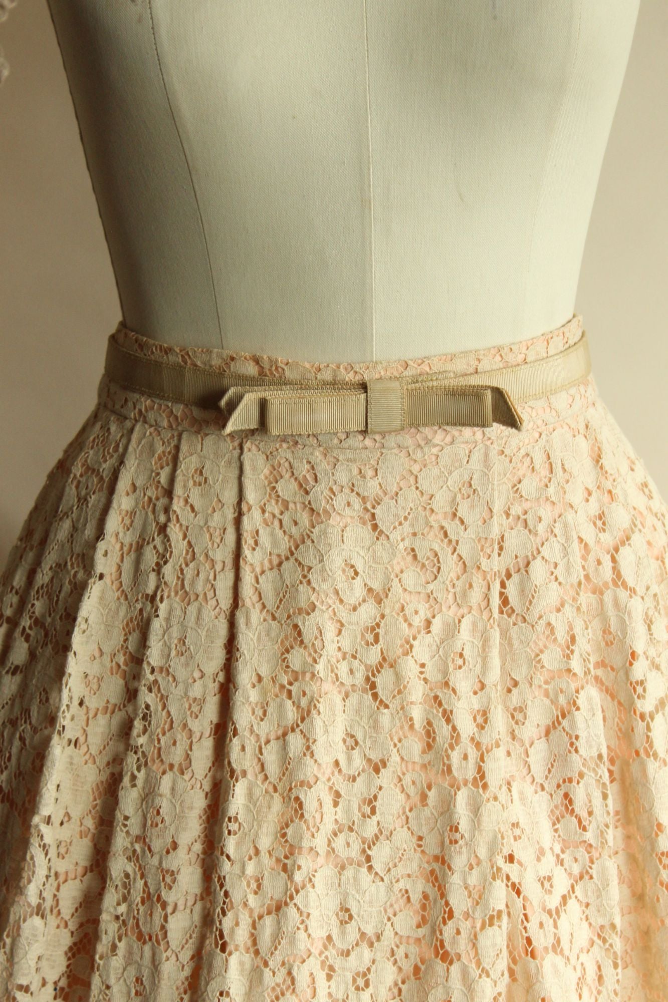Vintage 1950s 1960s Charm of Hollywood Pink and Ivory Lace Skirt with Belt