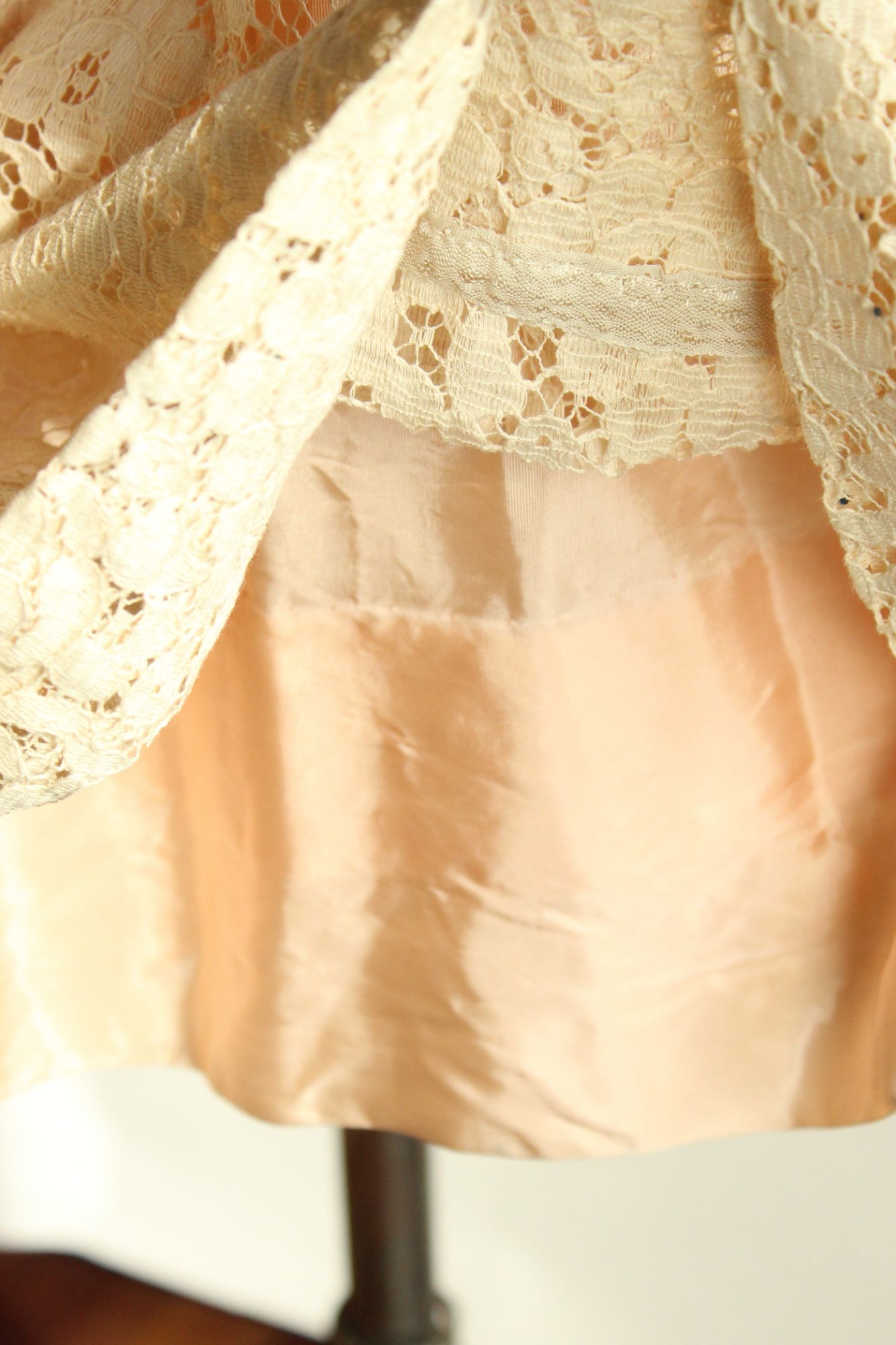 Vintage 1950s 1960s Charm of Hollywood Pink and Ivory Lace Skirt with Belt