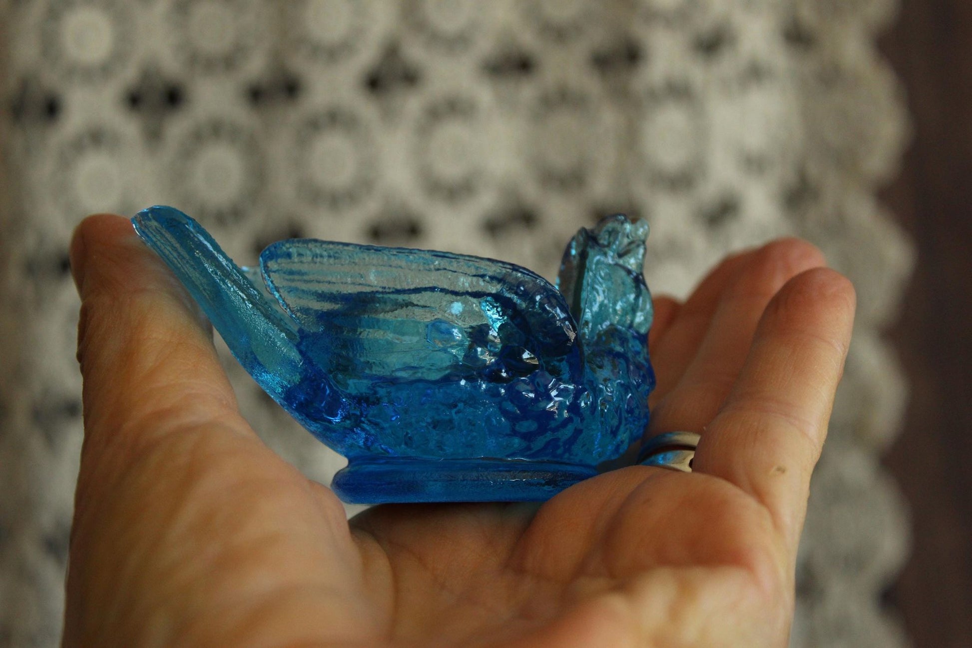 Vintage 1960s Kanawha Bermuda Blue Glass Bird Salt Cellar