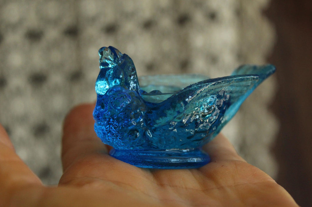 Vintage 1960s Kanawha Bermuda Blue Glass Bird Salt Cellar