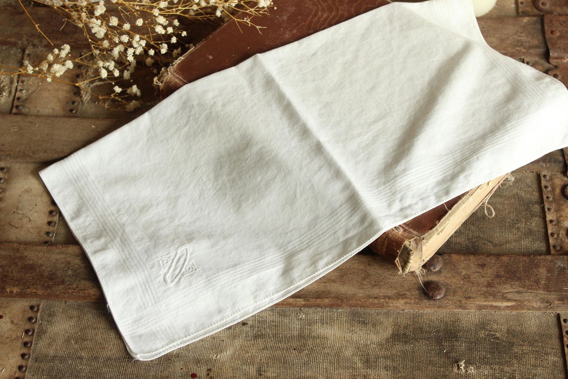 Vintage 1940s 1950s Men's Handkerchief, Monogrammed Initial D Cotton Man's Hankie,  Pocket Square