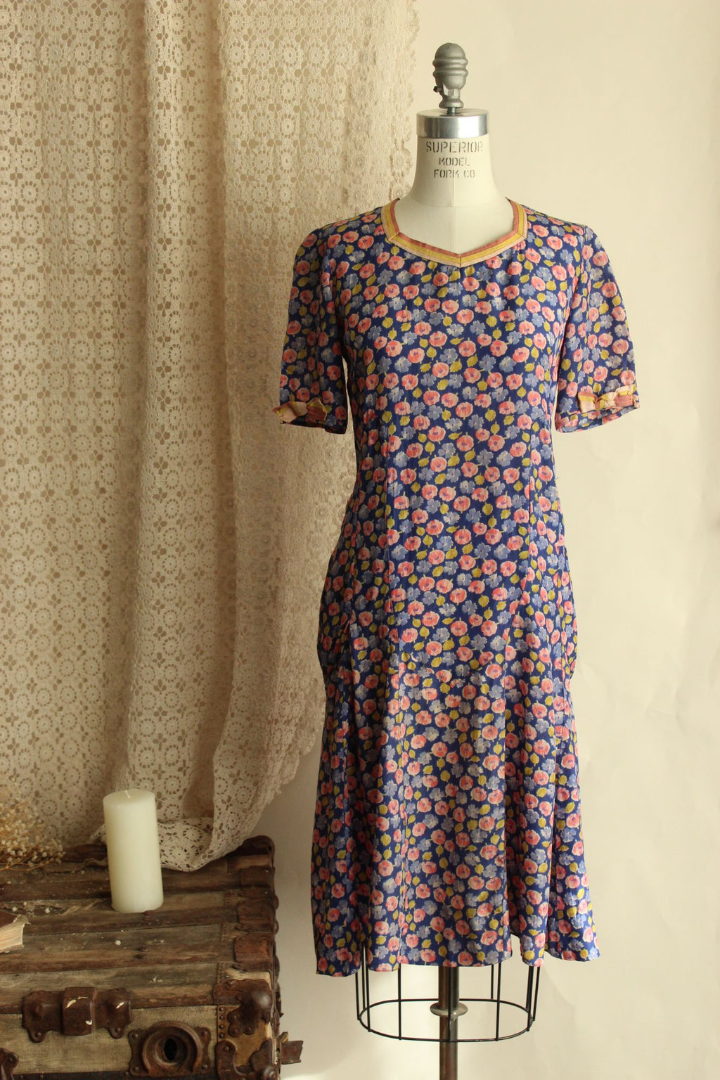 Vintage Antique 1920s Silk Blue and Pink Floral Print Day Dress