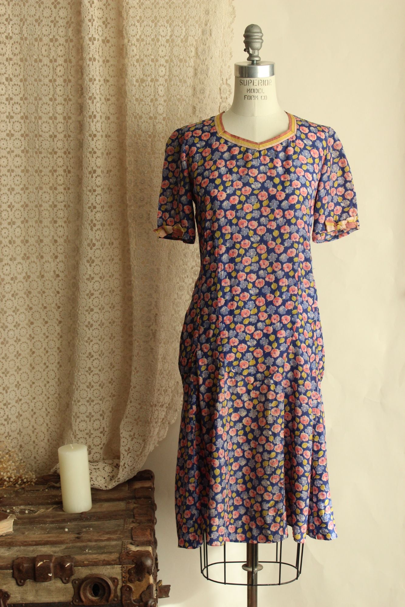 Vintage Antique 1920s Silk Blue and Pink Floral Print Day Dress