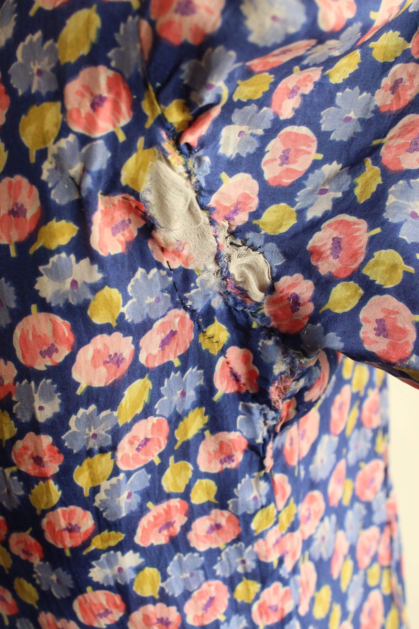 Vintage Antique 1920s Silk Blue and Pink Floral Print Day Dress