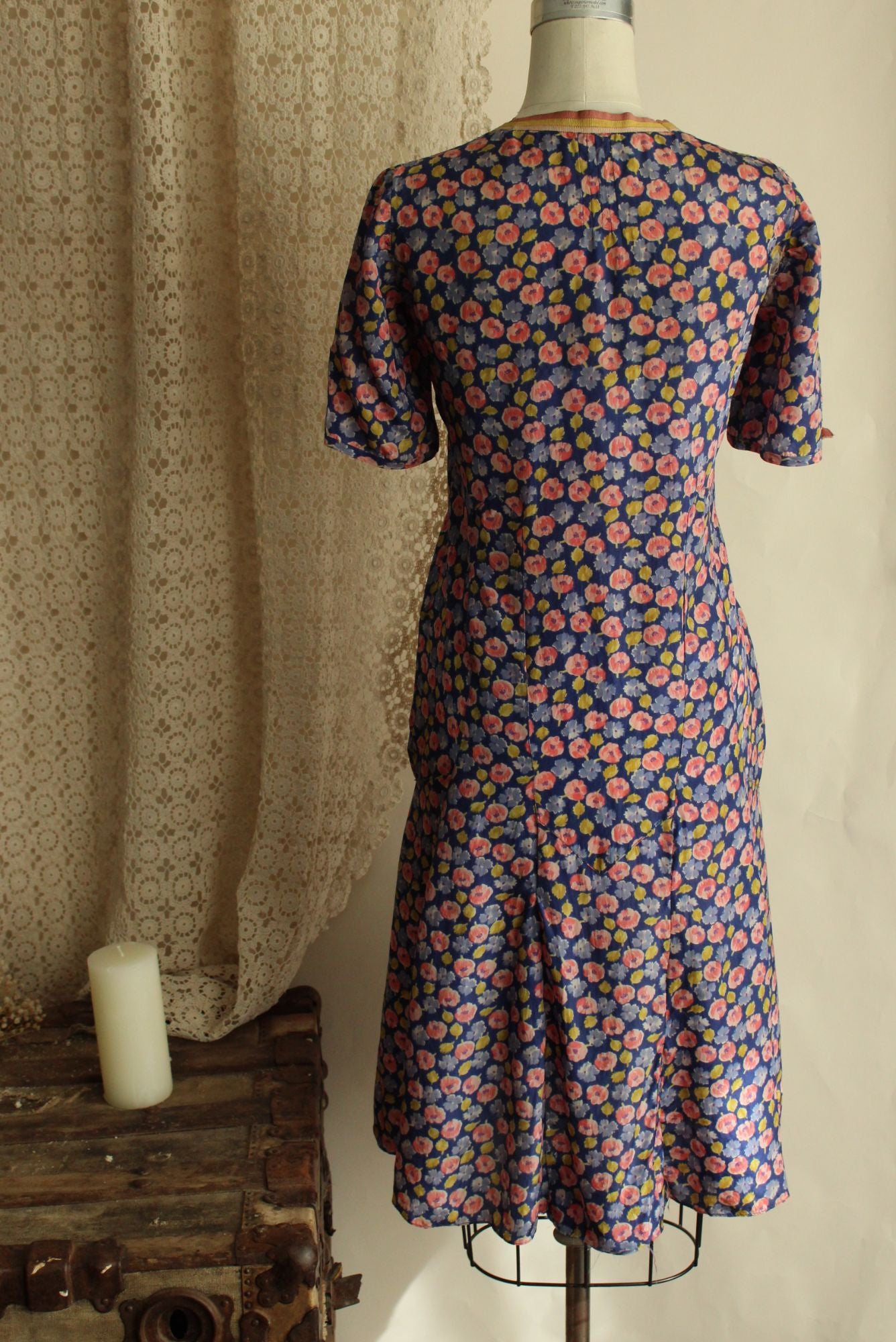 Vintage Antique 1920s Silk Blue and Pink Floral Print Day Dress