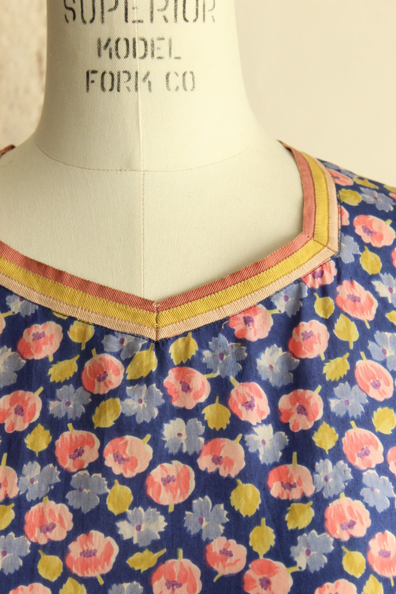 Vintage Antique 1920s Silk Blue and Pink Floral Print Day Dress