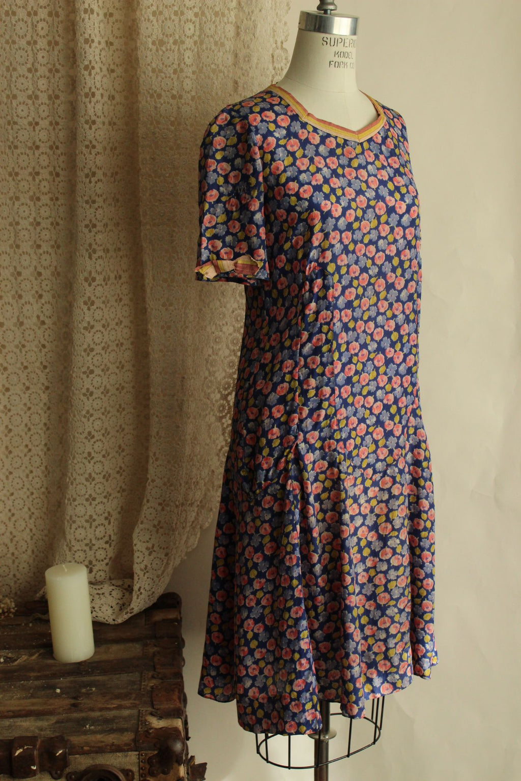 Vintage Antique 1920s Silk Blue and Pink Floral Print Day Dress