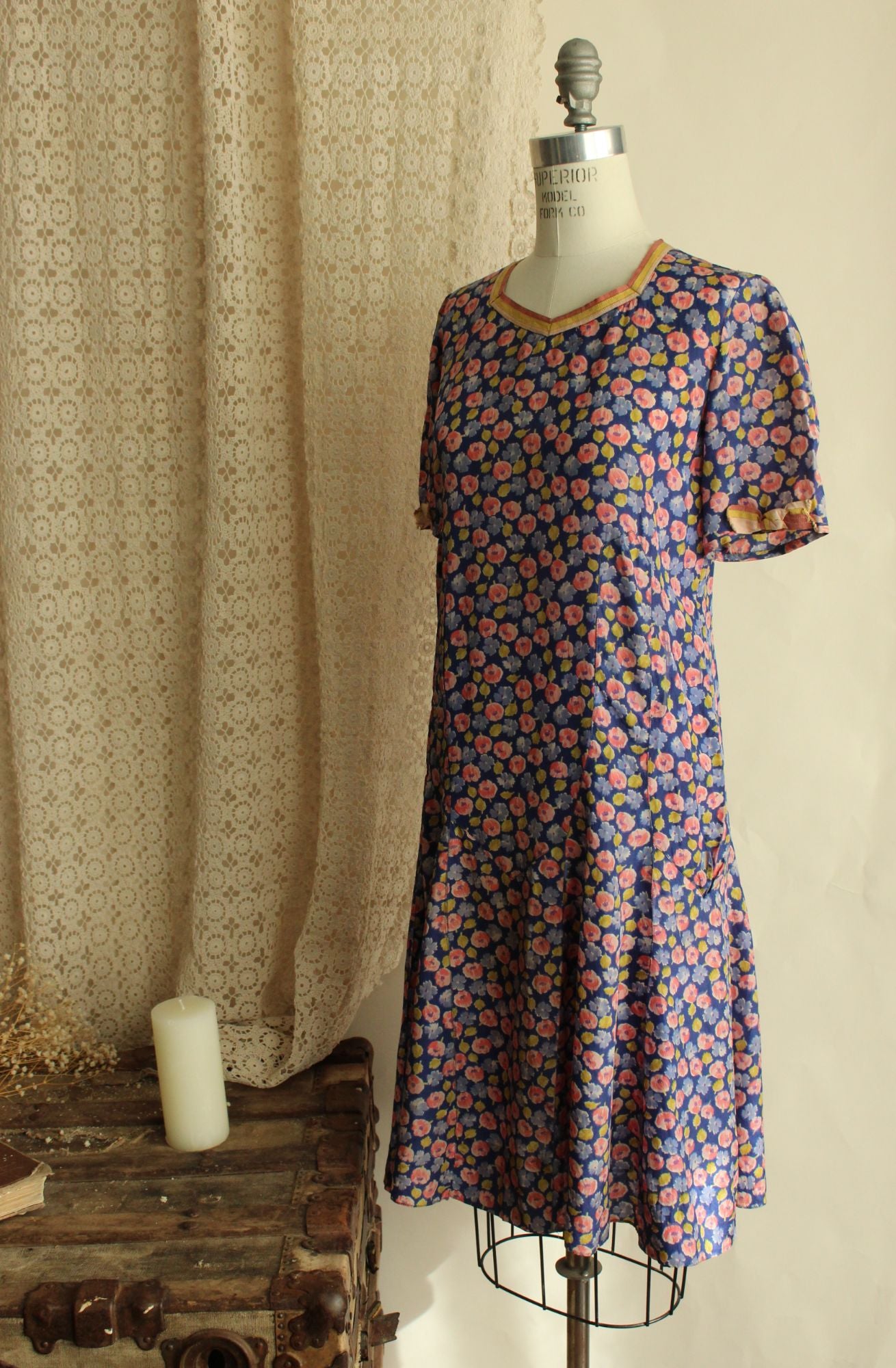 Vintage Antique 1920s Silk Blue and Pink Floral Print Day Dress