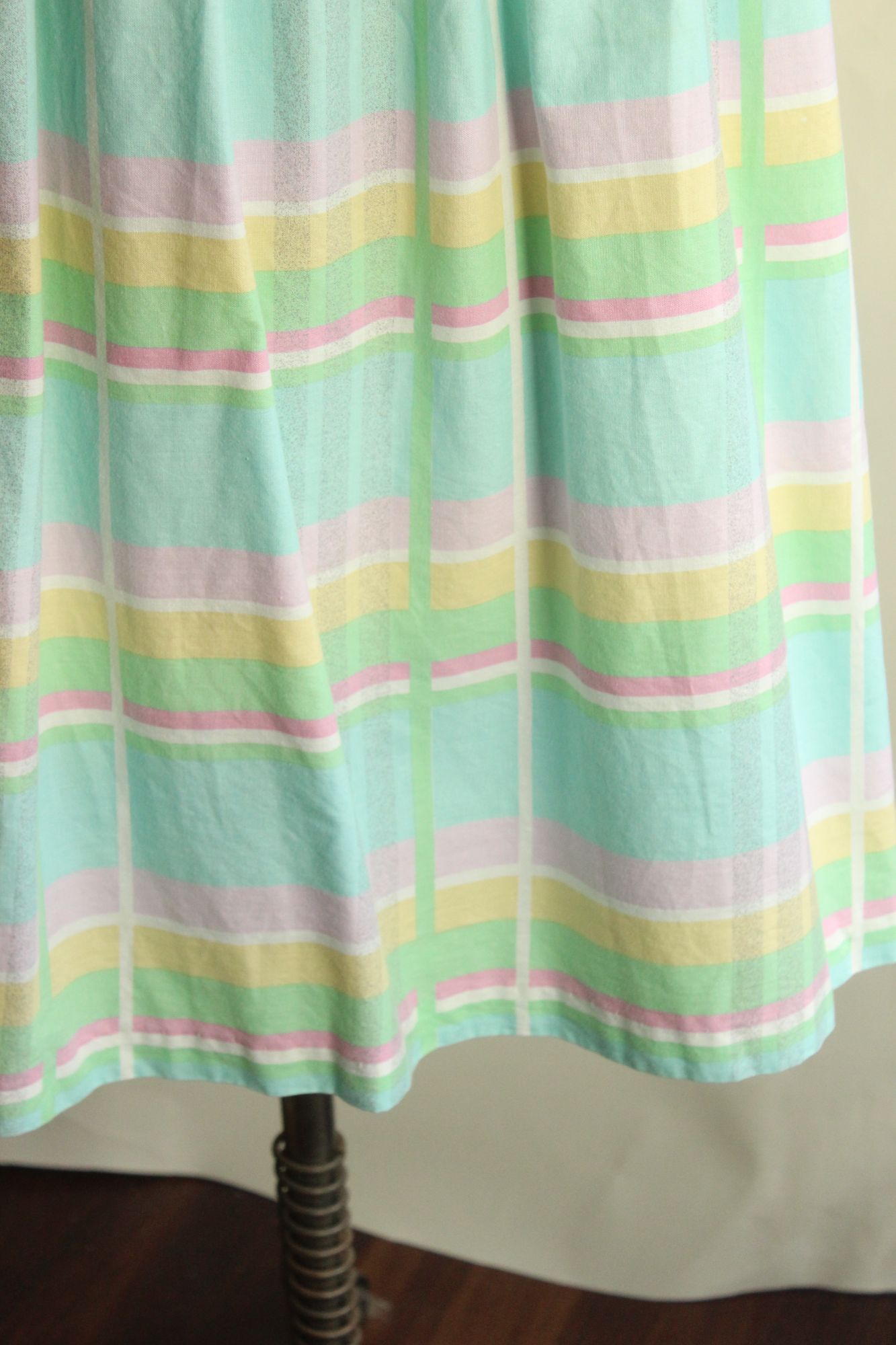 Vintage 1980s Pastel Windowpane Check Skirt With Pockets