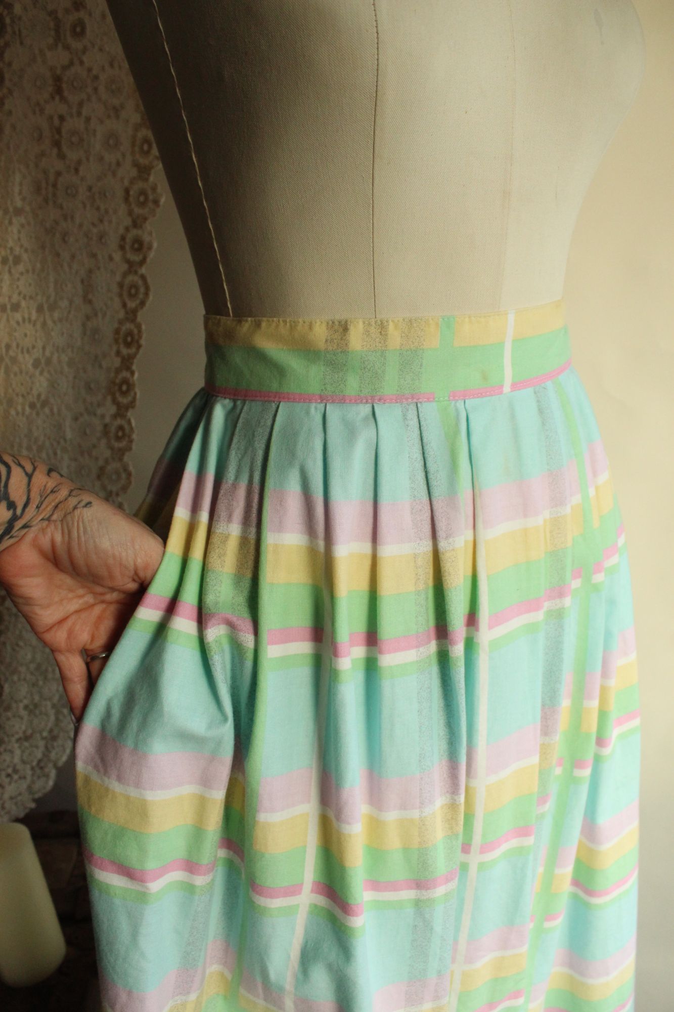 Vintage 1980s Pastel Windowpane Check Skirt With Pockets