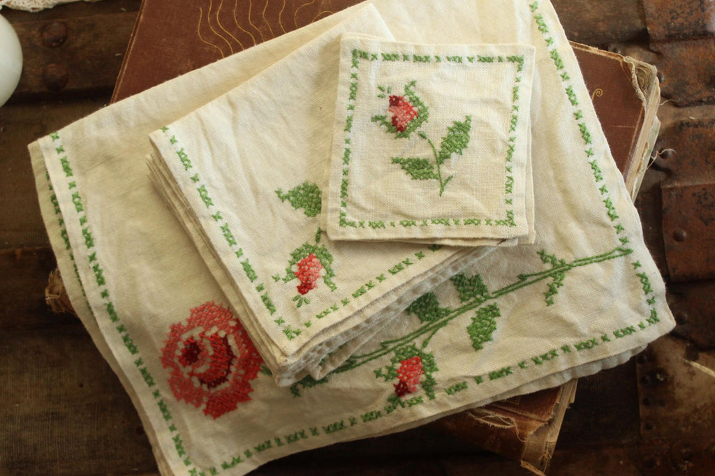 Vintage 1960s Rose Napkins, Coasters and Placemats Set