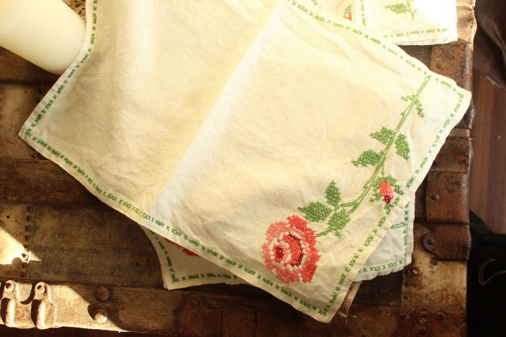 Vintage 1960s Rose Napkins, Coasters and Placemats Set