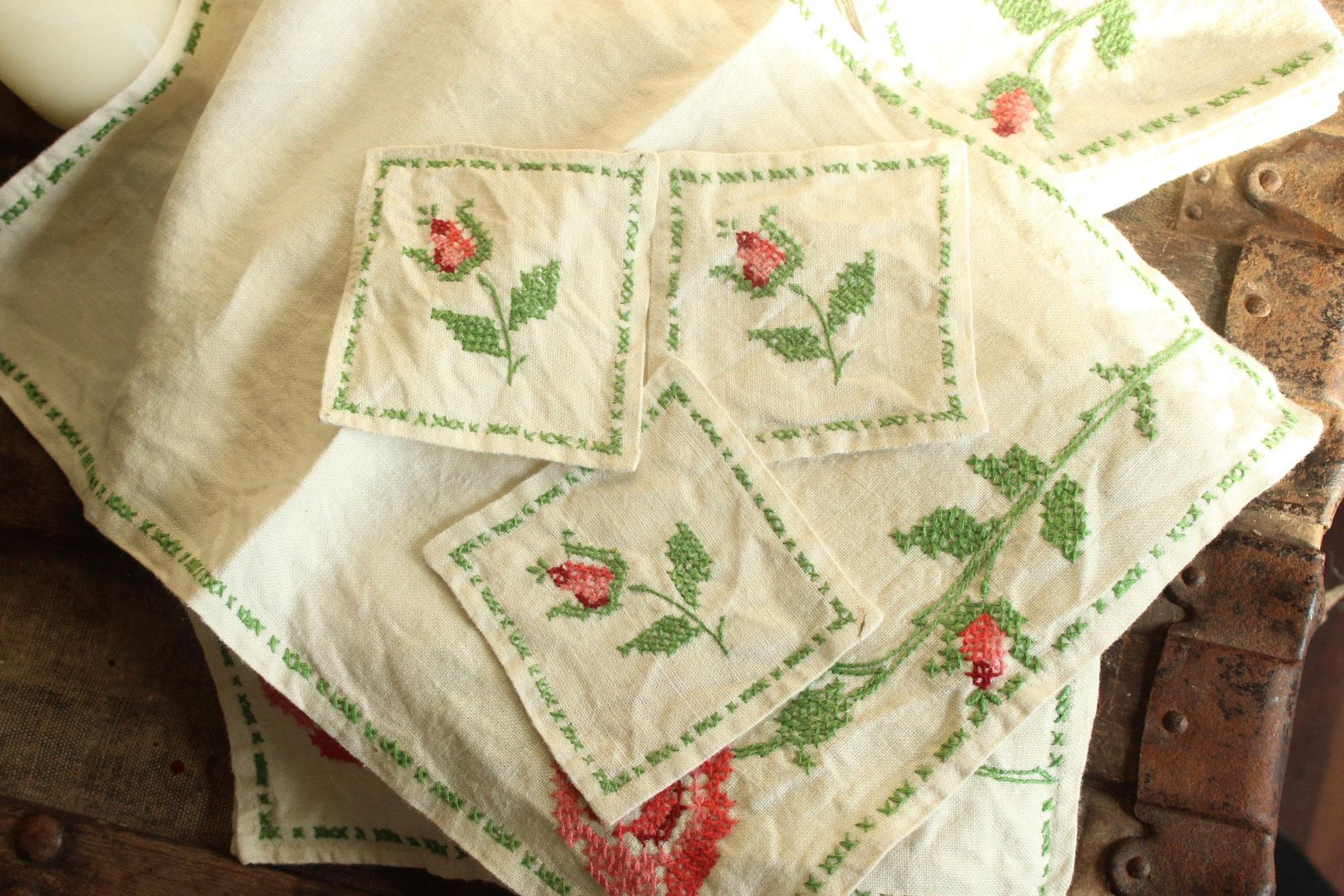 Vintage 1960s Rose Napkins, Coasters and Placemats Set