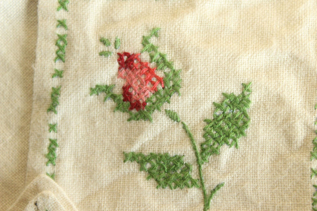 Vintage 1960s Rose Napkins, Coasters and Placemats Set