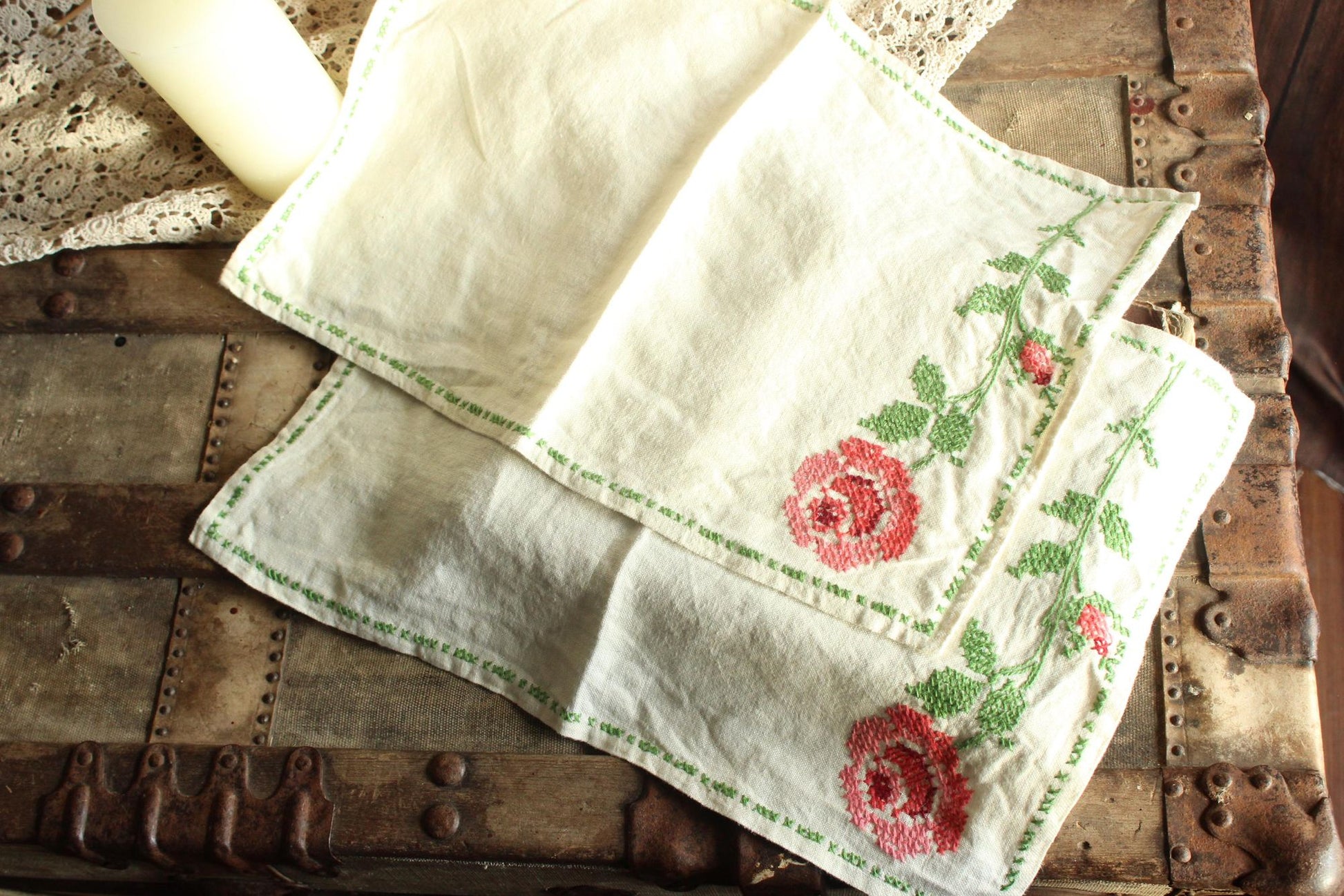 Vintage 1960s Rose Napkins, Coasters and Placemats Set