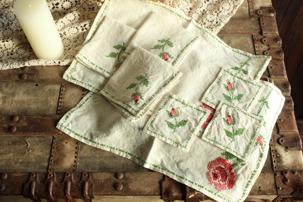 Vintage 1960s Rose Napkins, Coasters and Placemats Set