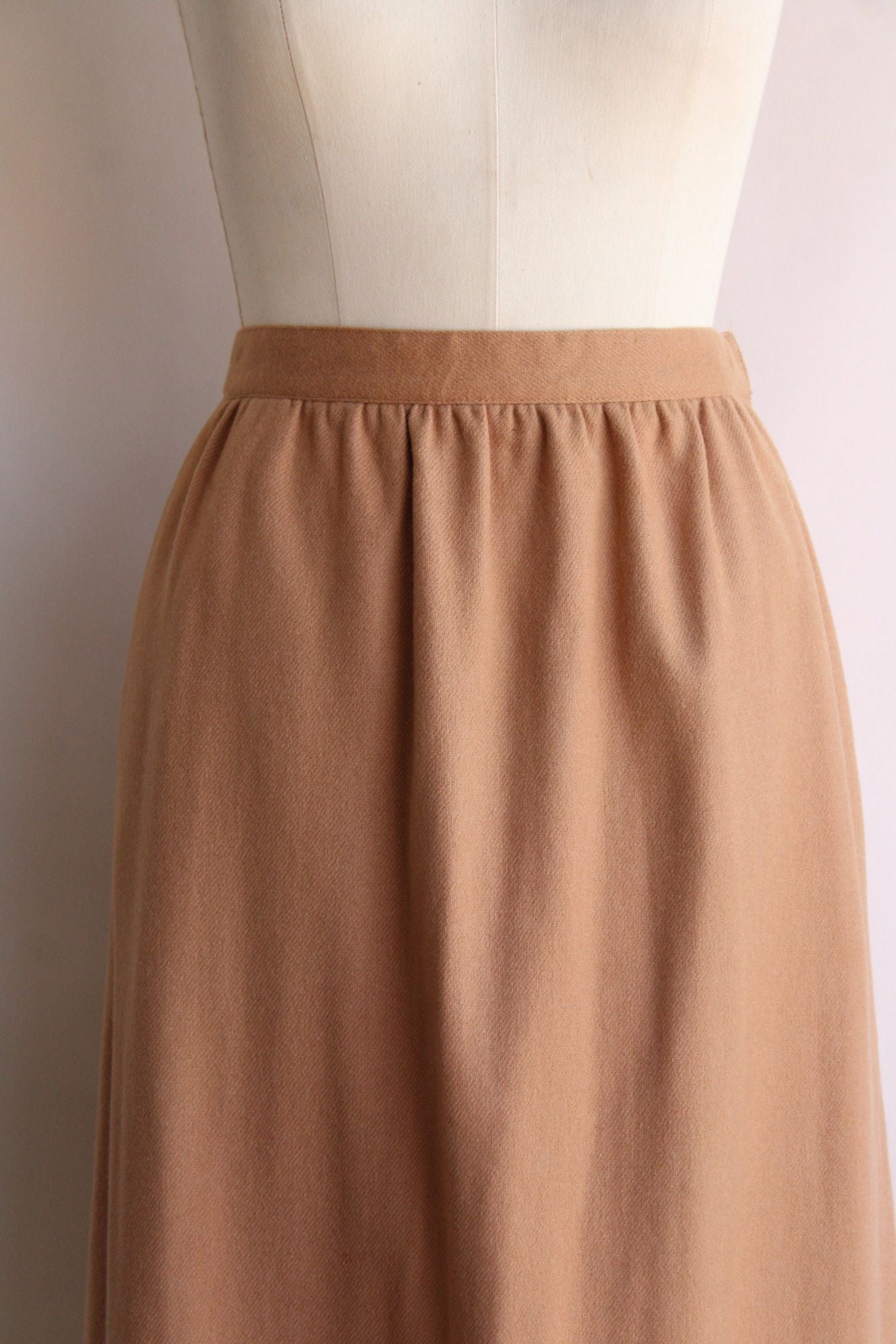 Vintage 1980s The Villager Tan Wool Pencil Skirt with Pockets