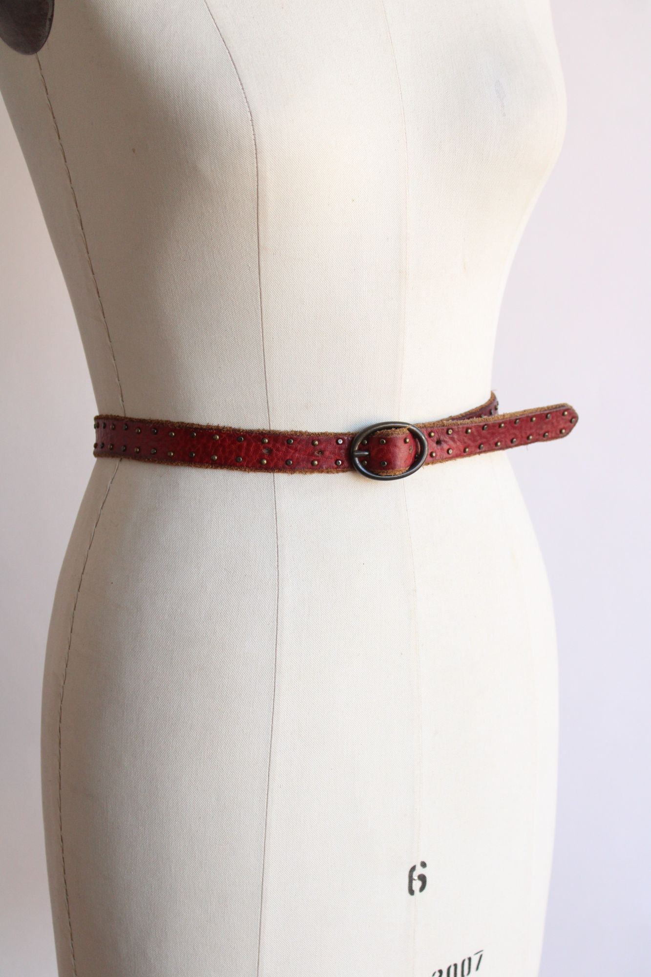 Levis Womens Belt, Red Leather, Studded, Size Large