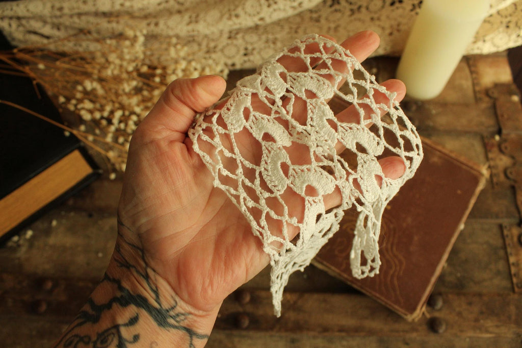 Vintage Crochet Lace Sleeve Cuffs Or Collar Trim, White, Two,  13.5" by 2.5"