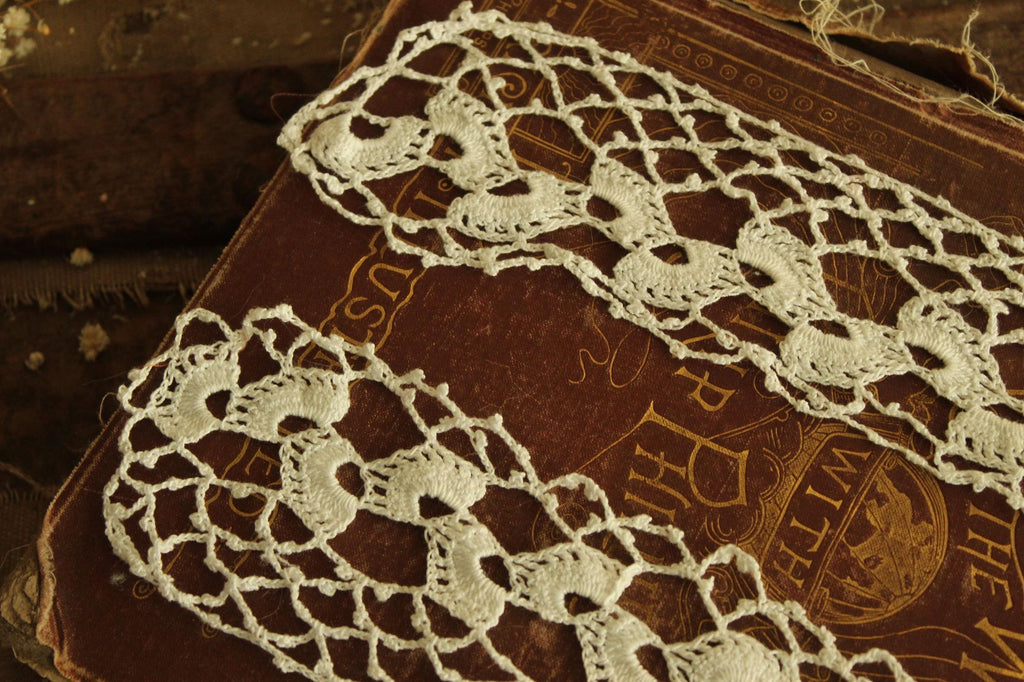 Vintage Crochet Lace Sleeve Cuffs Or Collar Trim, White, Two,  13.5" by 2.5"