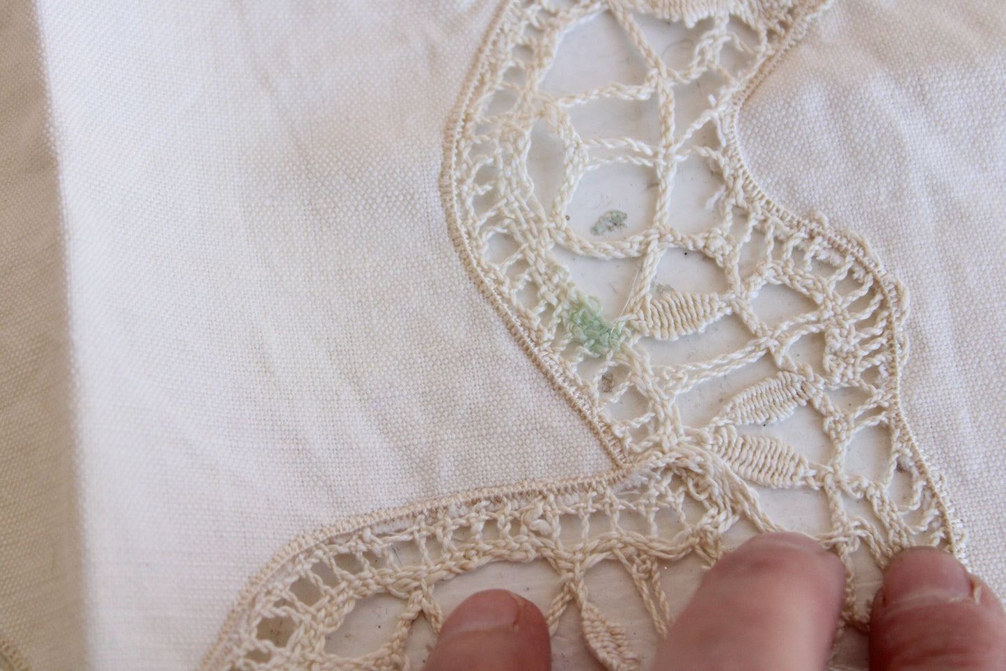 Vintage Doily Ivory Linen With Crochet Lace Trim